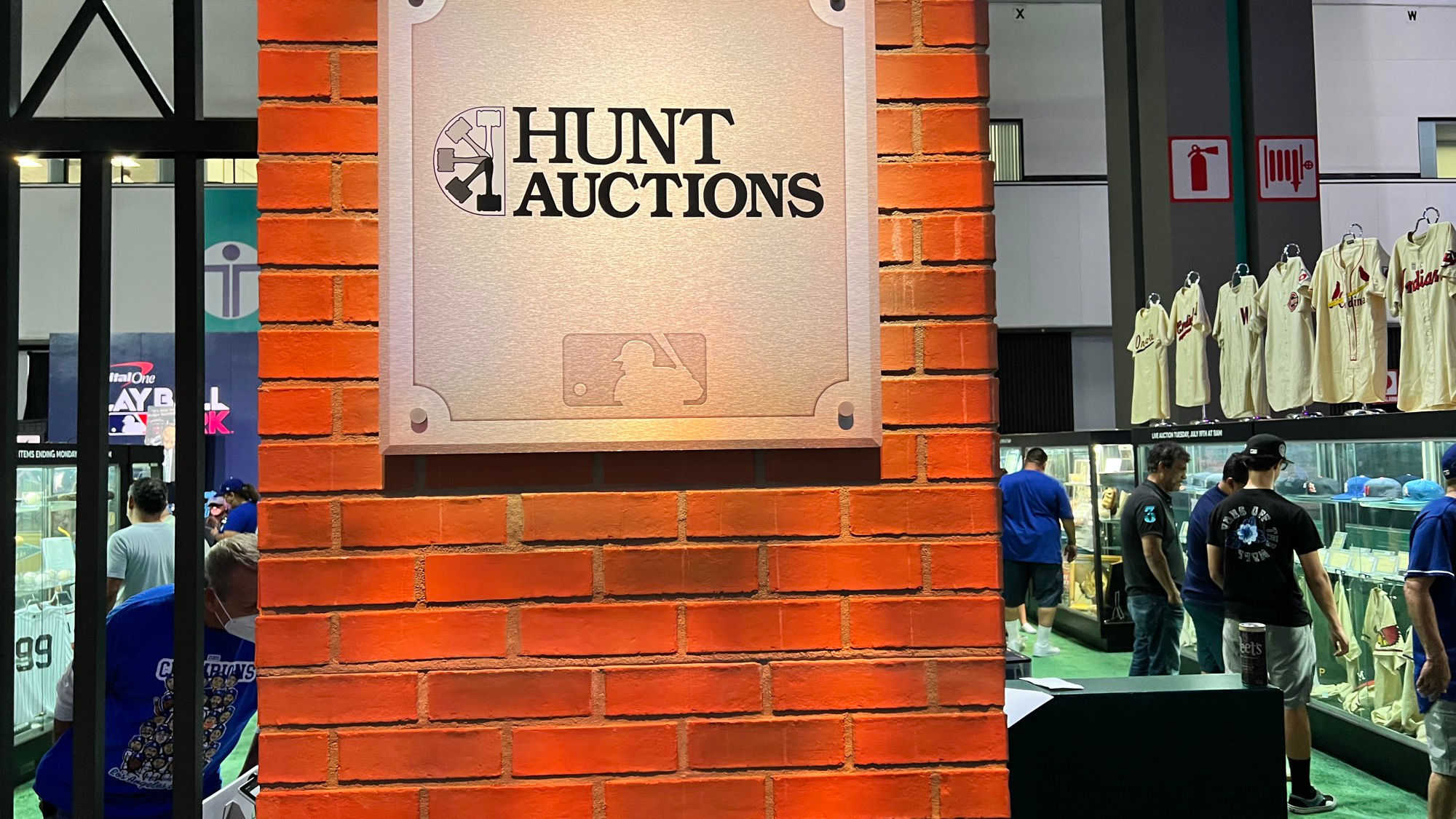 Hunt Auctions
