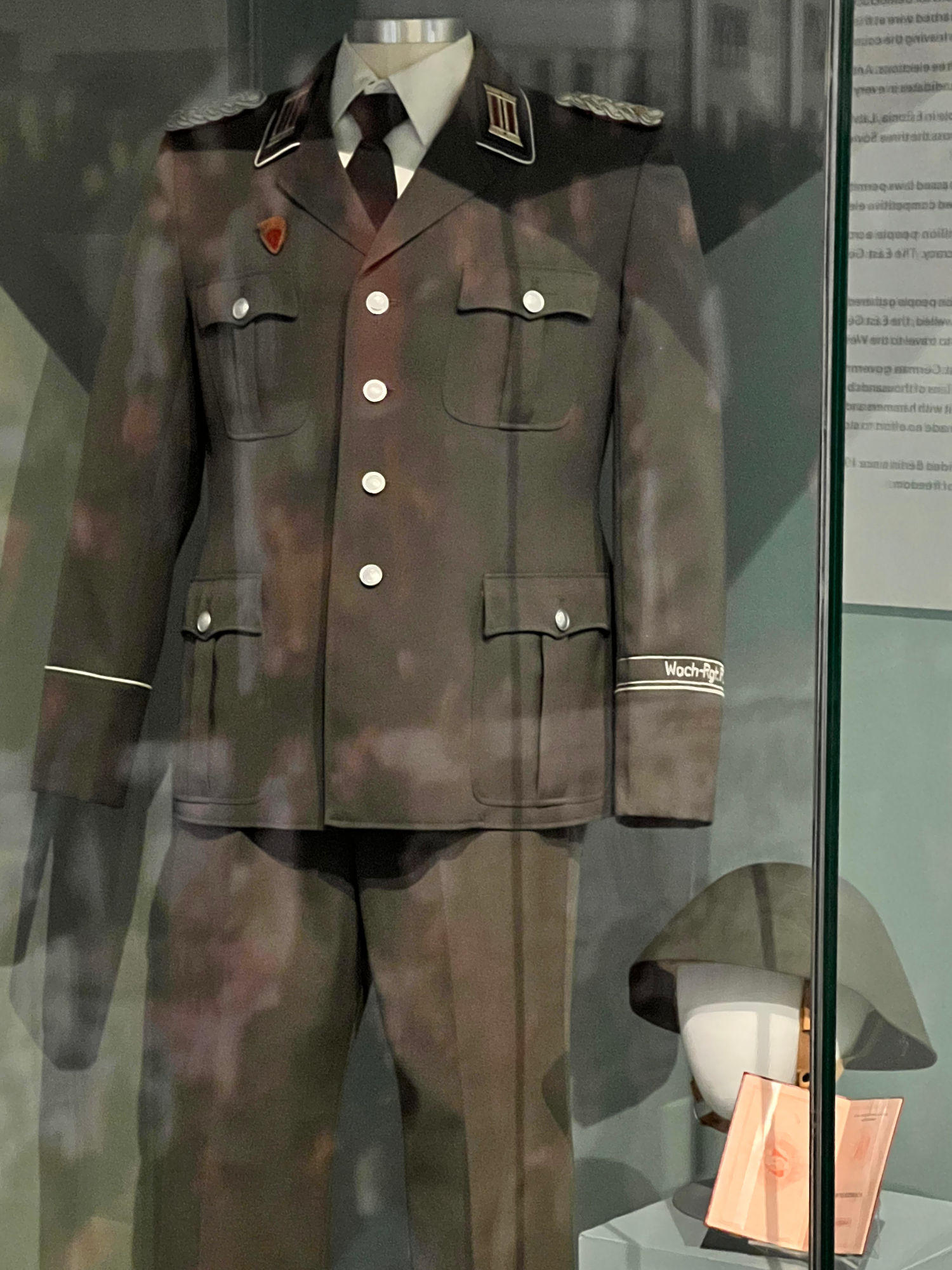 Stasi Dzierzzynski Regiment Guard Uniform