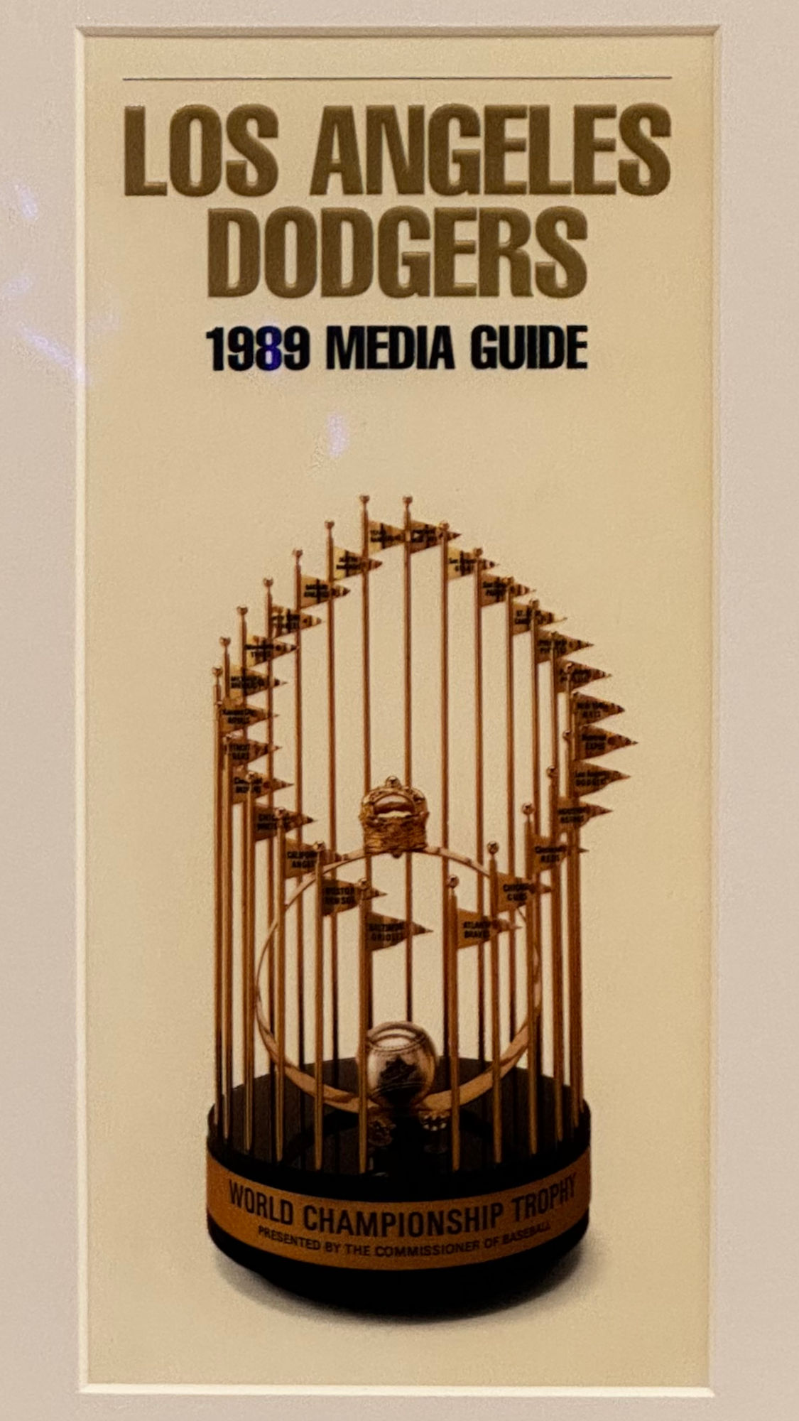 1989 Los Angeles Dodgers Media Guide Cover 1989 Los Angeles Dodgers Media Guide Cover