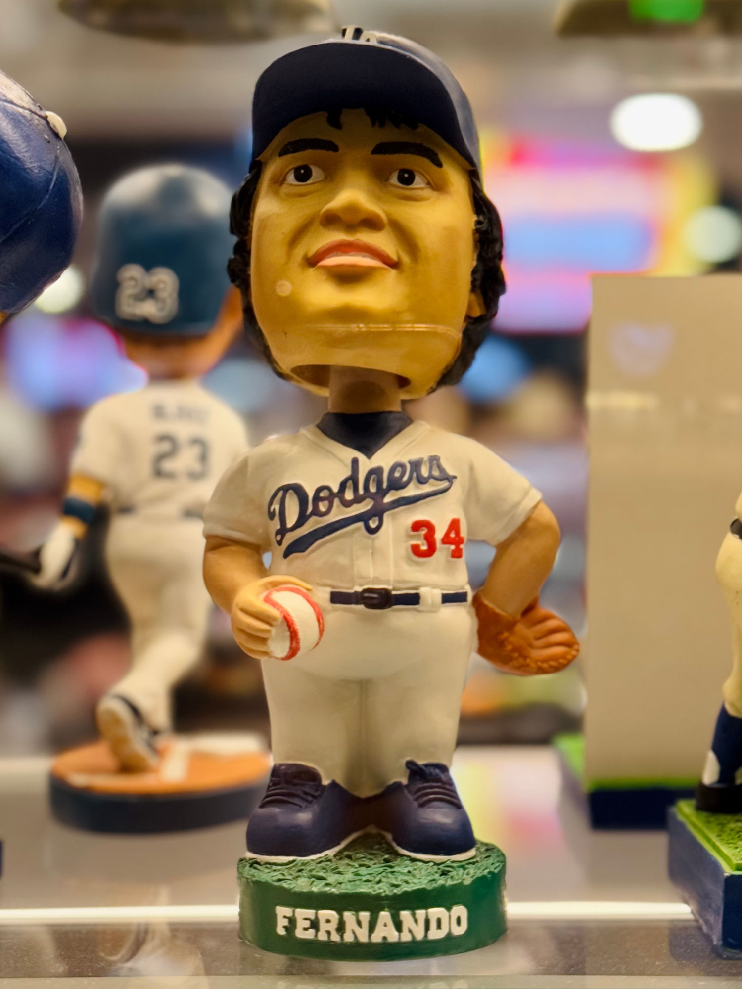 Fernando Right Handed Baseline Club Bobbleheads Fernando Right Handed