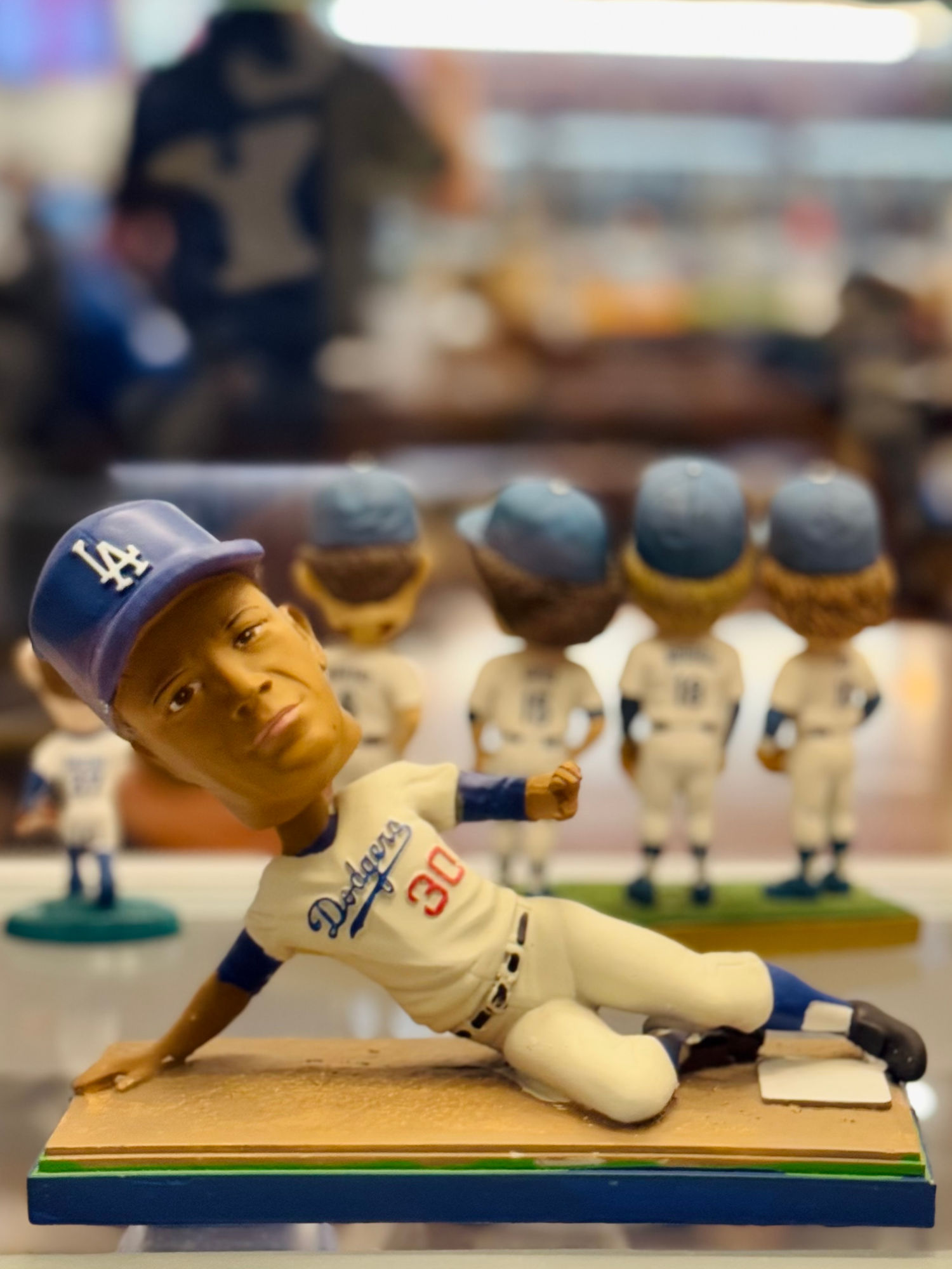 Baseline Club Bobbleheads Maury Wills Sliding