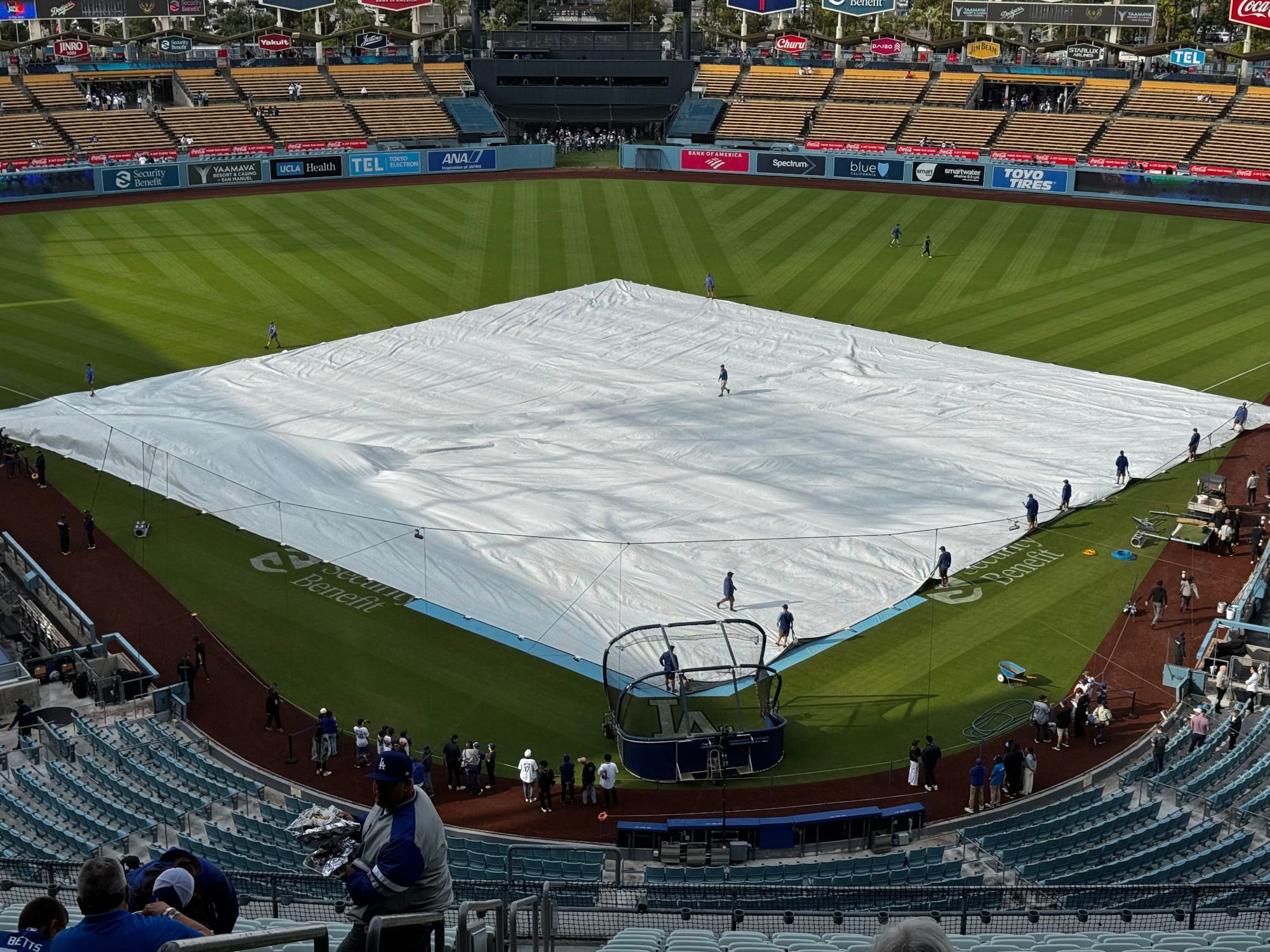 Dodger Stadium Tarp Get Rid of Air Bubbles