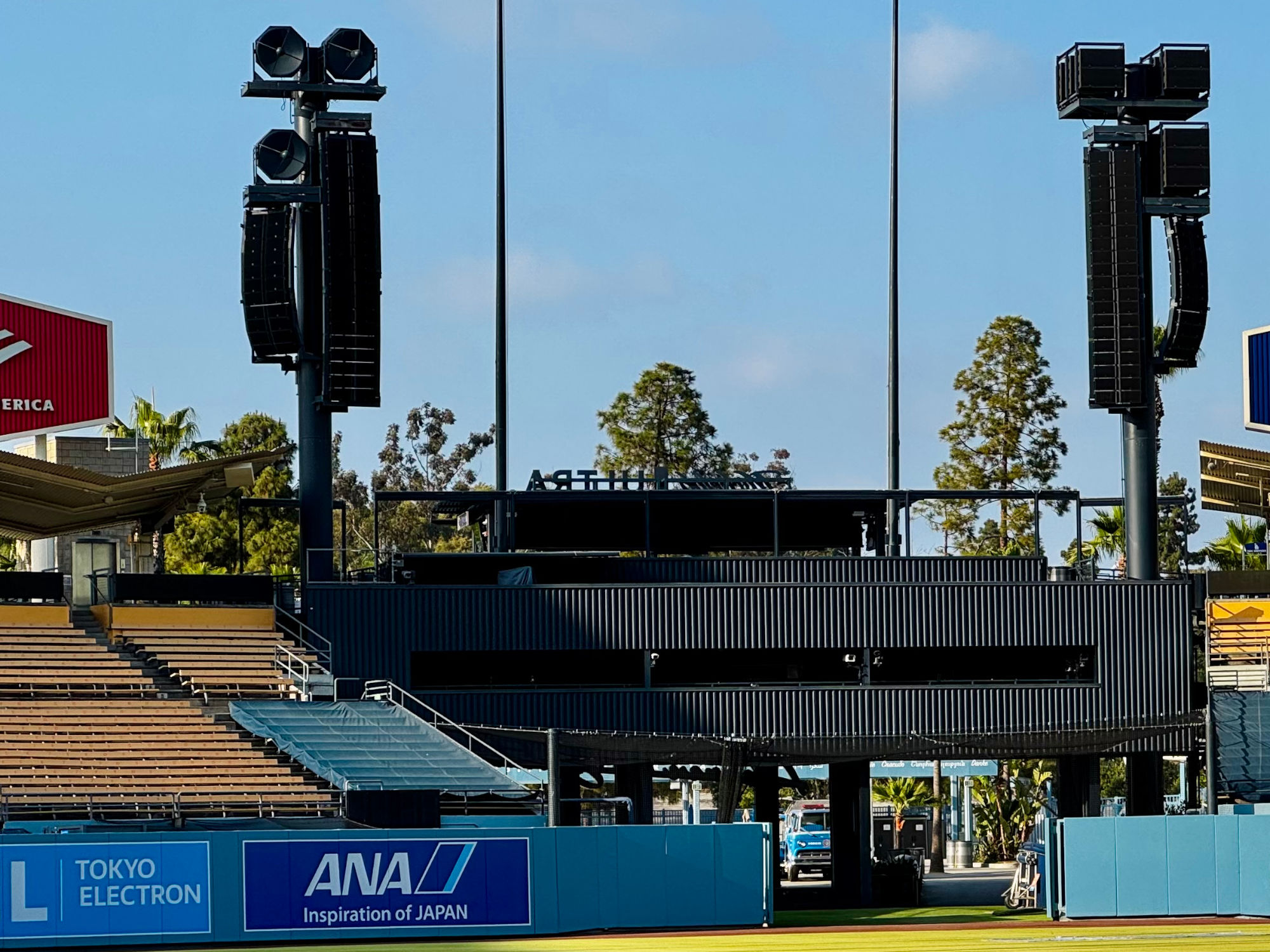Dodger Stadium Tv Cameras Center Field