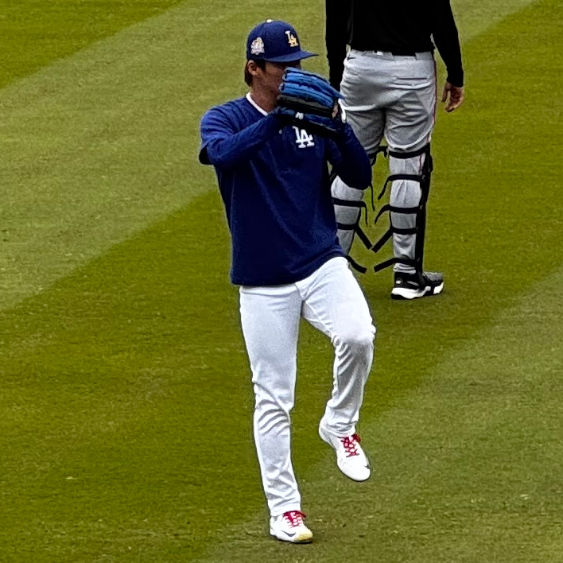 Yoshinobu Yamamoto Warm Up Dodger Stadium Yoshinobu Yamamoto Warm Up