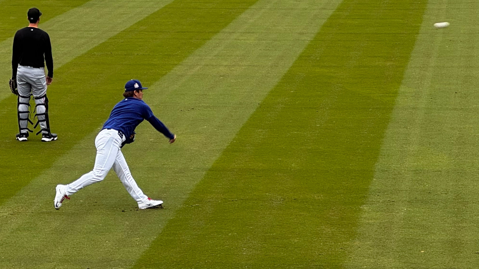 Dodger Stadium Yoshinobu Yamamoto Warming Up