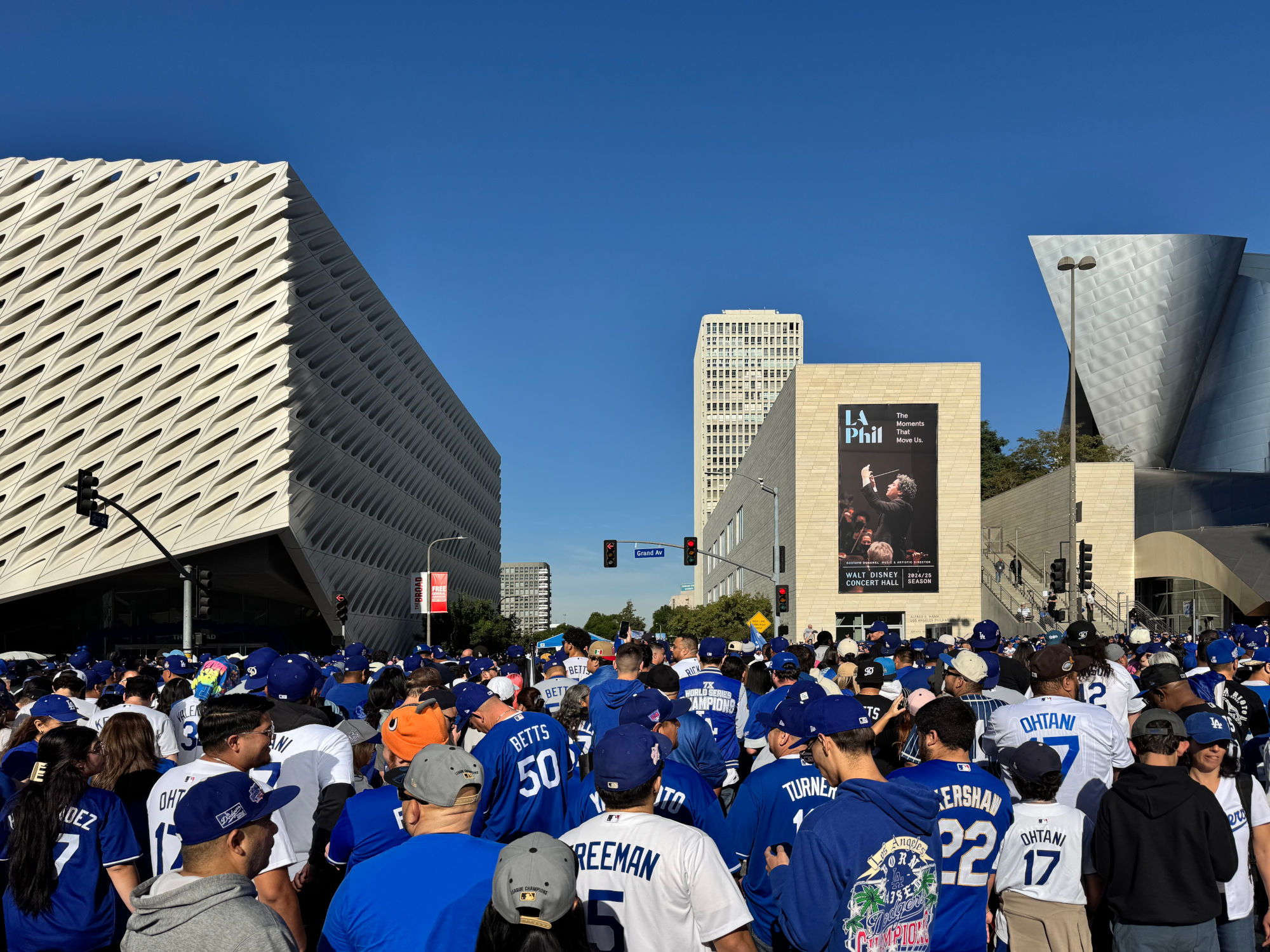 Dodgers 2024 Parade 2nd street