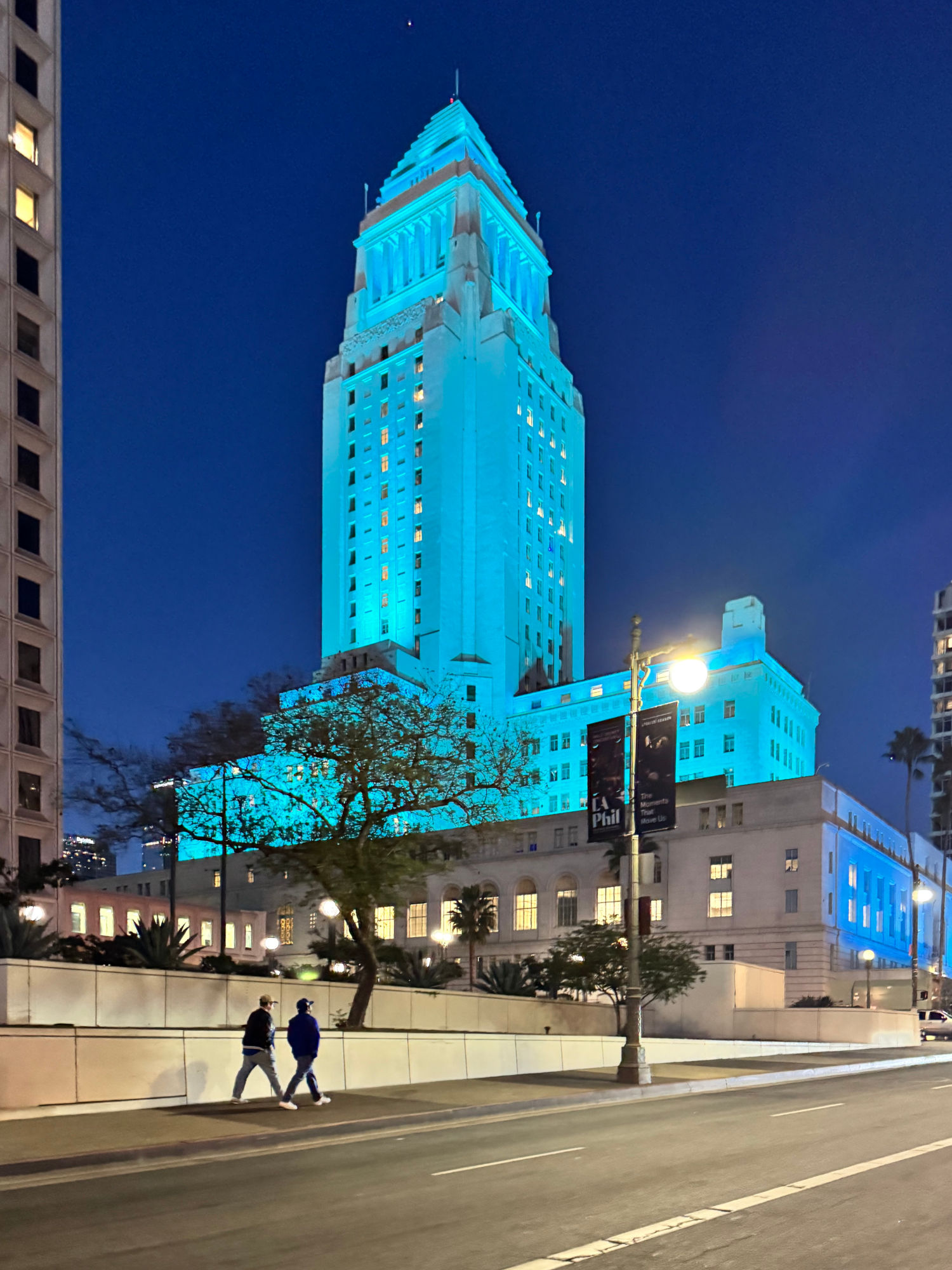 Dodgers 2024 Parade Blue City Hall