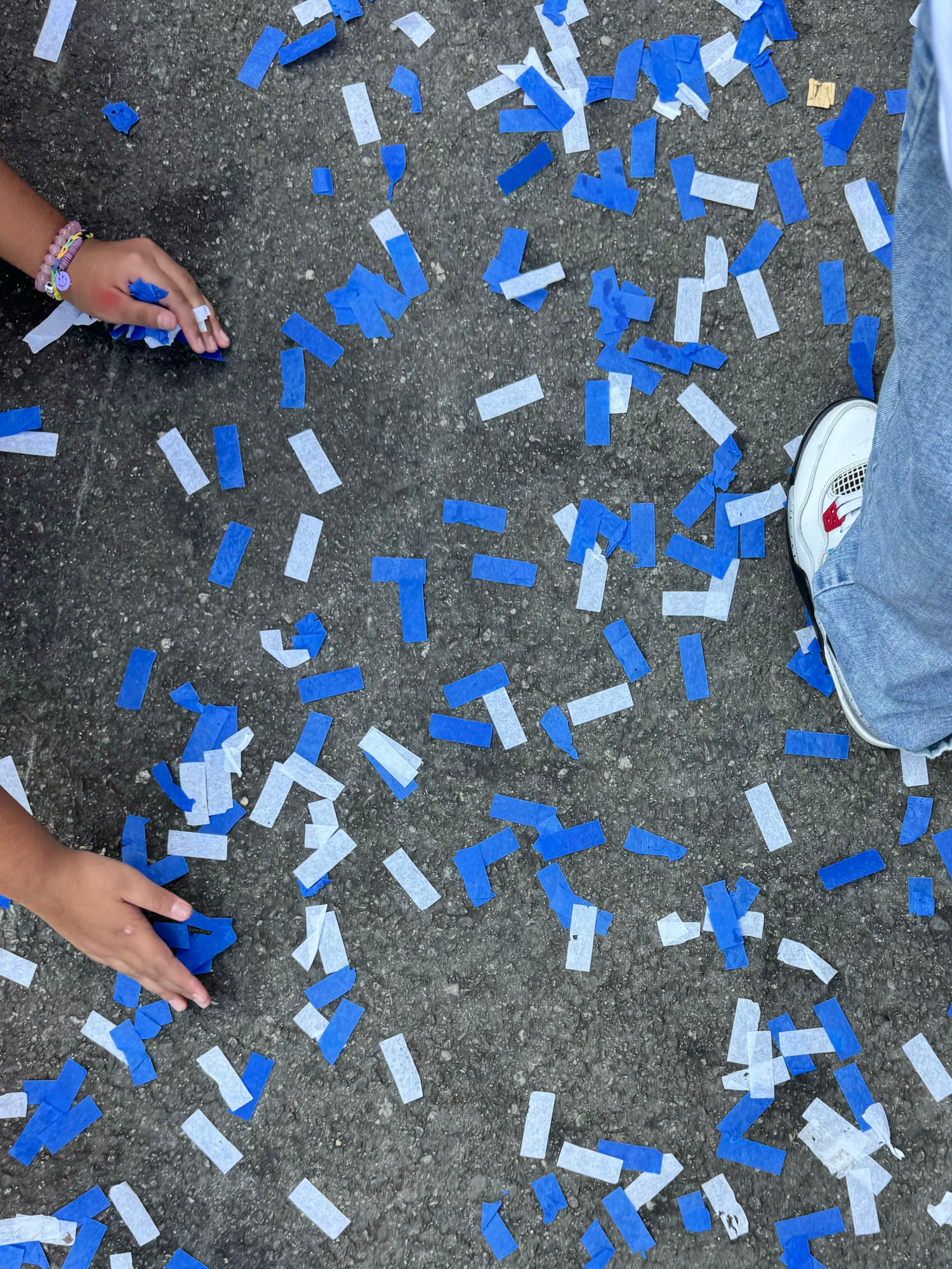 Dodgers 2024 Parade Blue Confetti