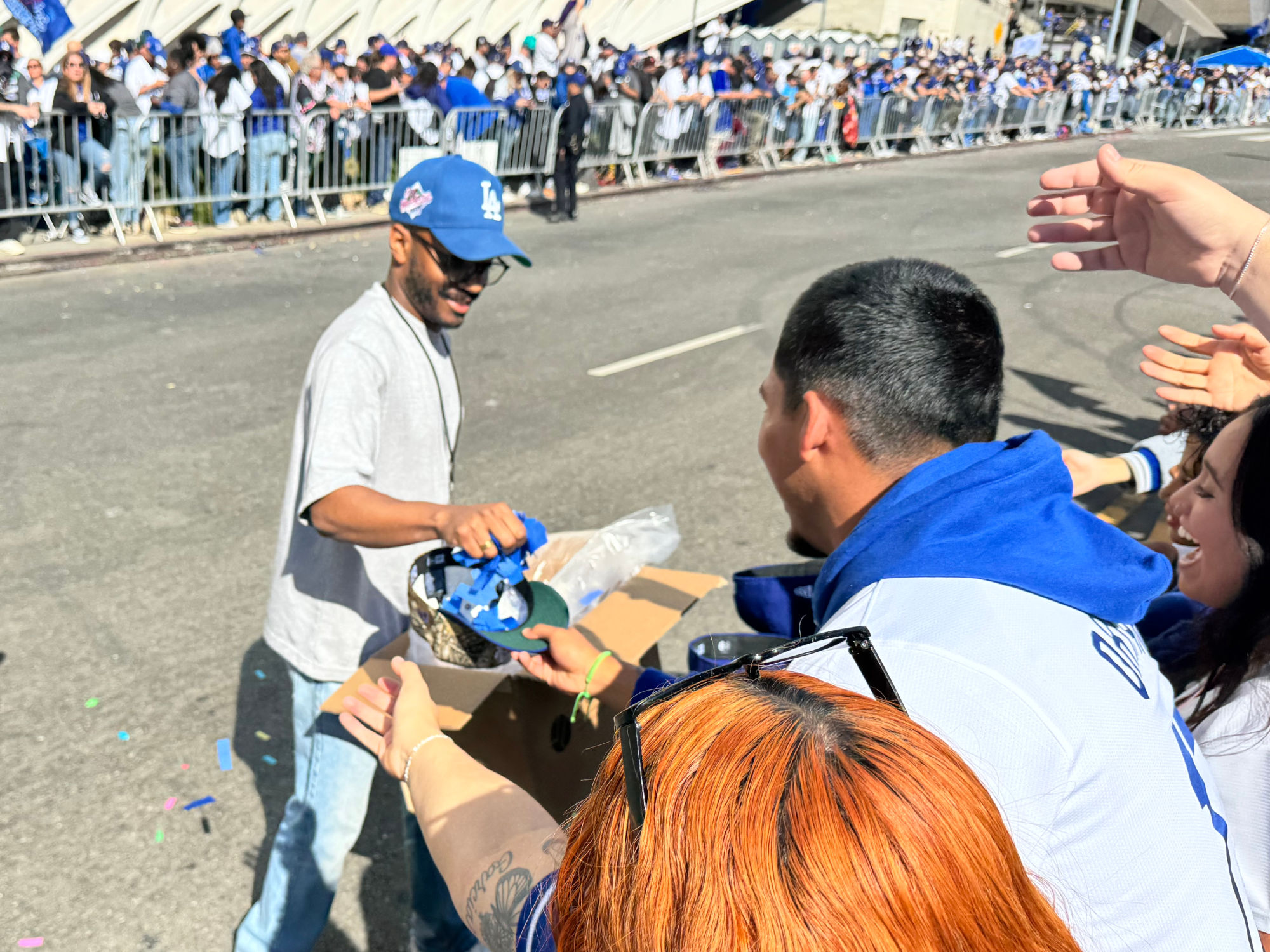 Dodgers 2024 Parade Handing Out Confetti