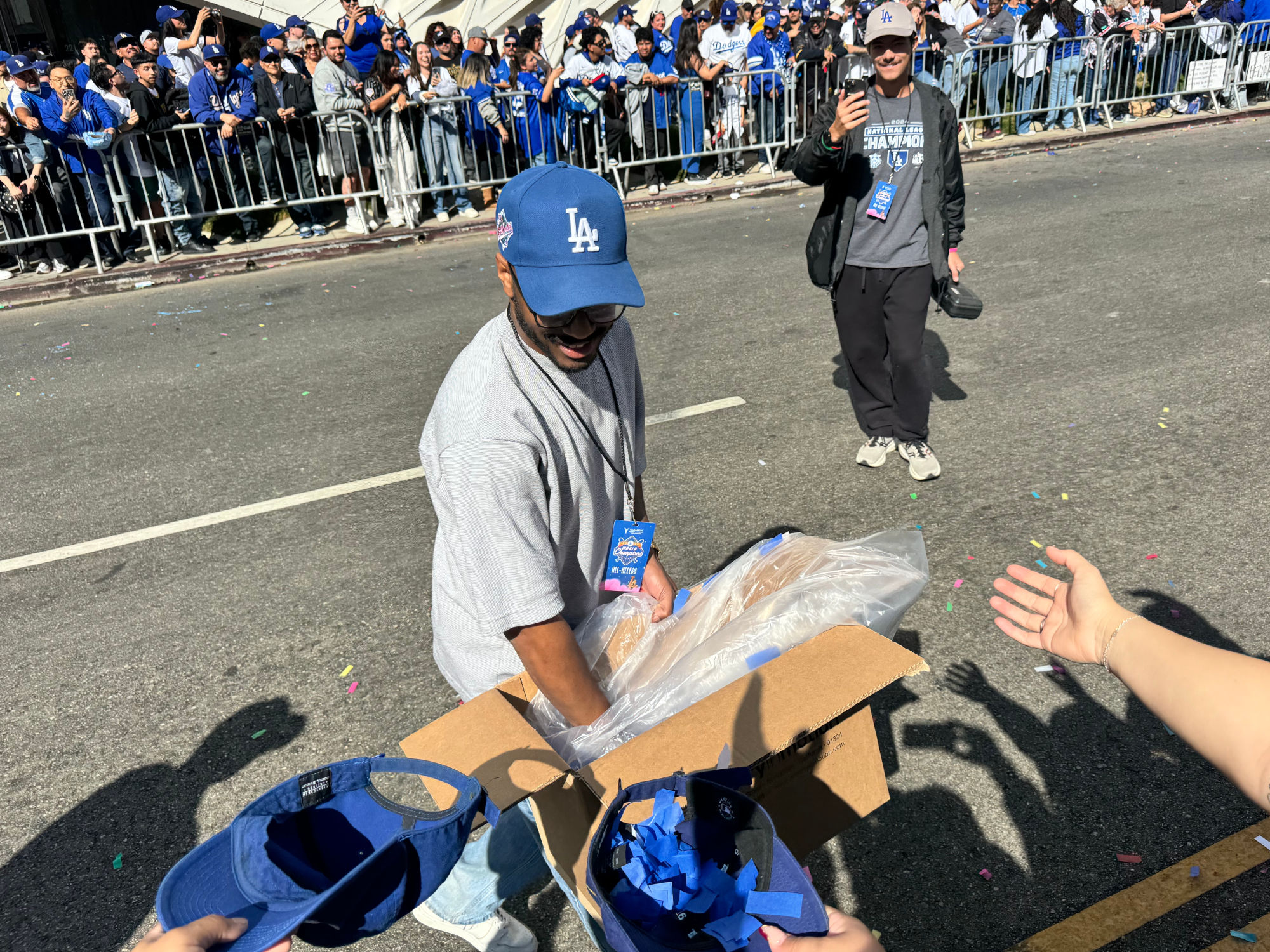 Dodgers 2024 Parade Official Confetti