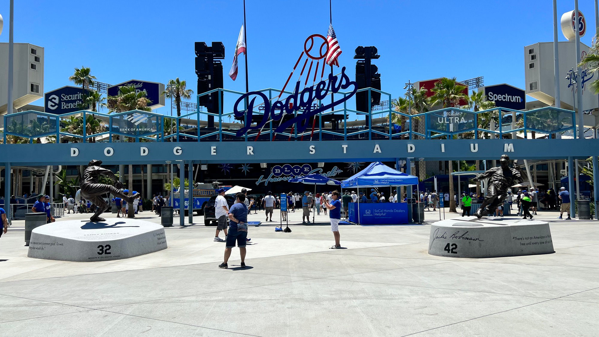 Dodger Stadium Centerfield Plaza