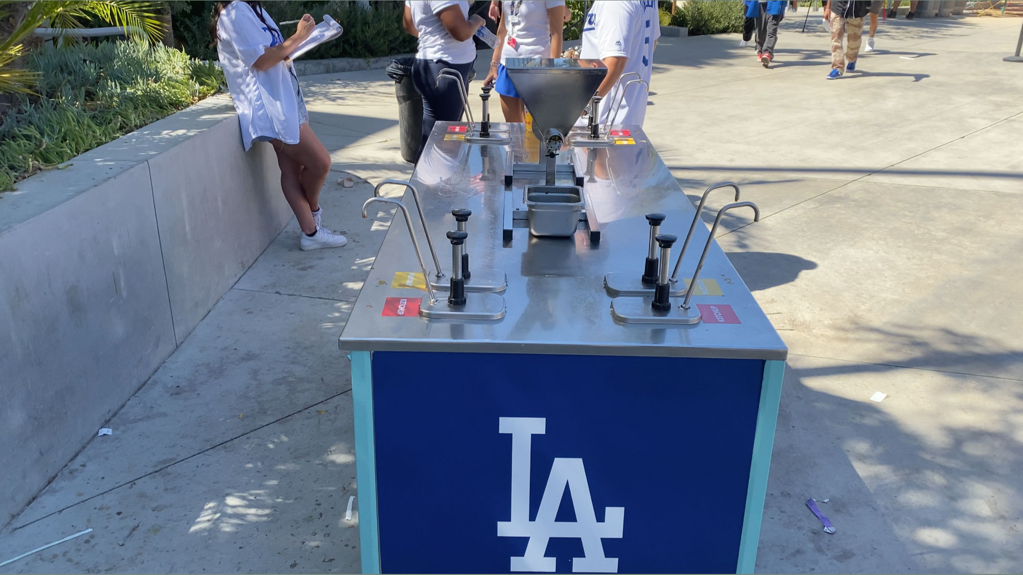 Dodgers Logos Condiment Table