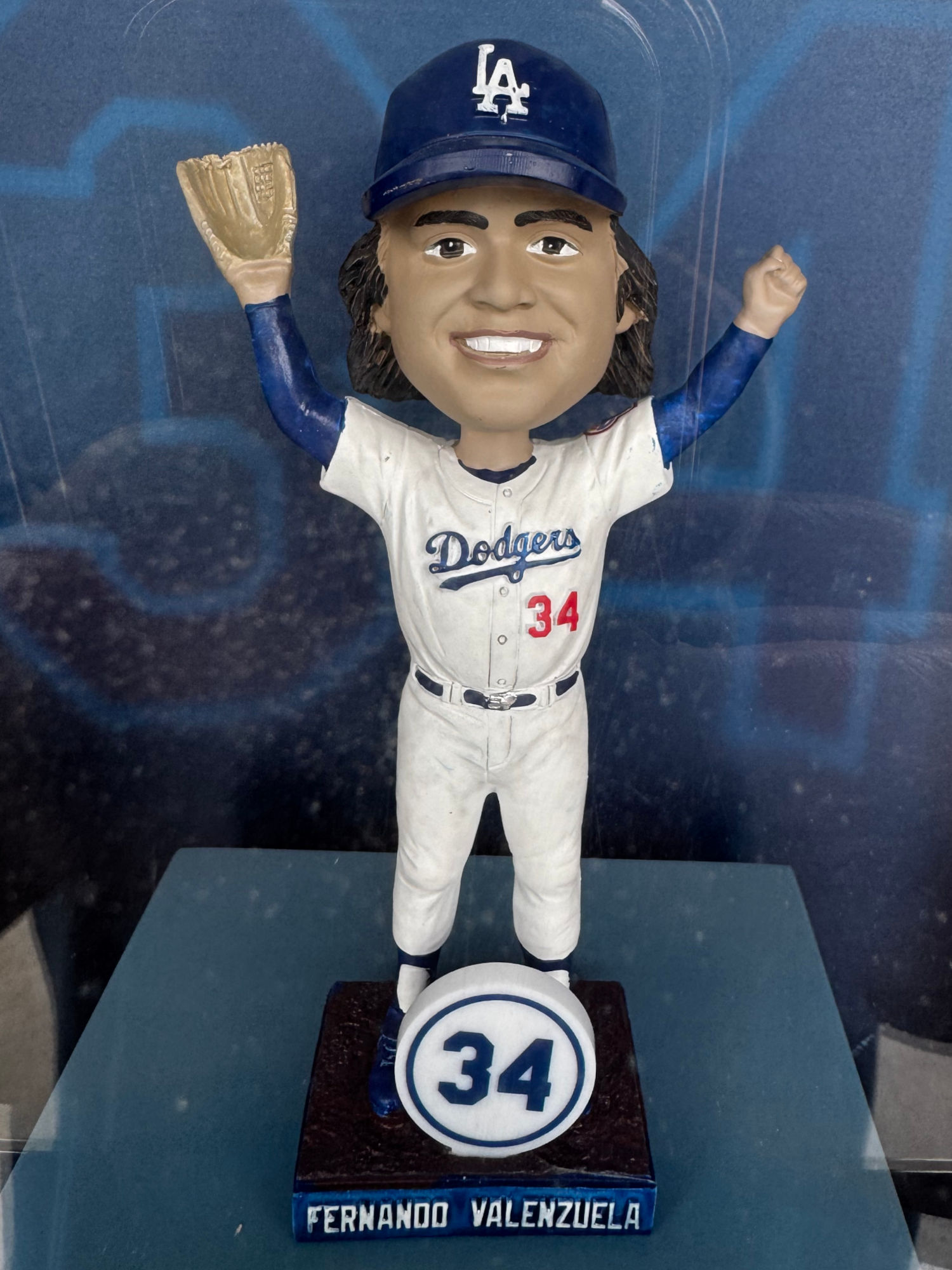 34 Bobblehead Fernando Valenzuela 34 Bobblehead
