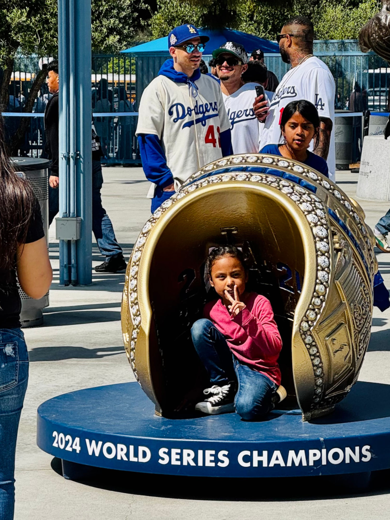 Photo Op Giant 2024 World Series Ring Photo Op