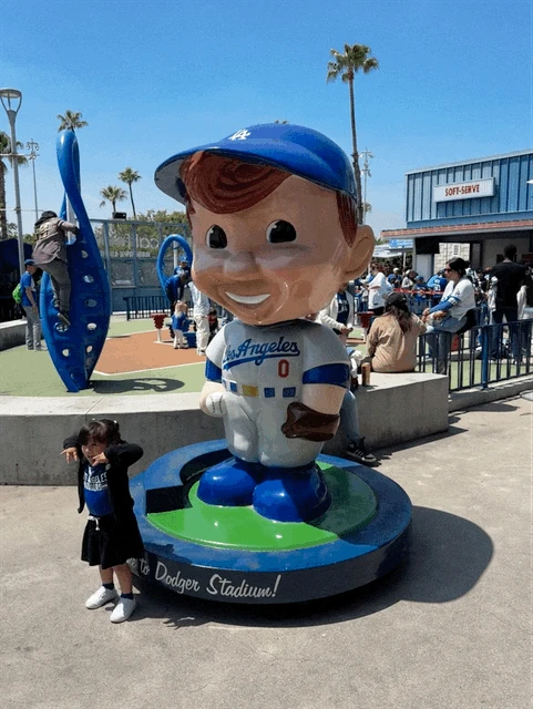 Giant Bobblehead Giant Bobblehead