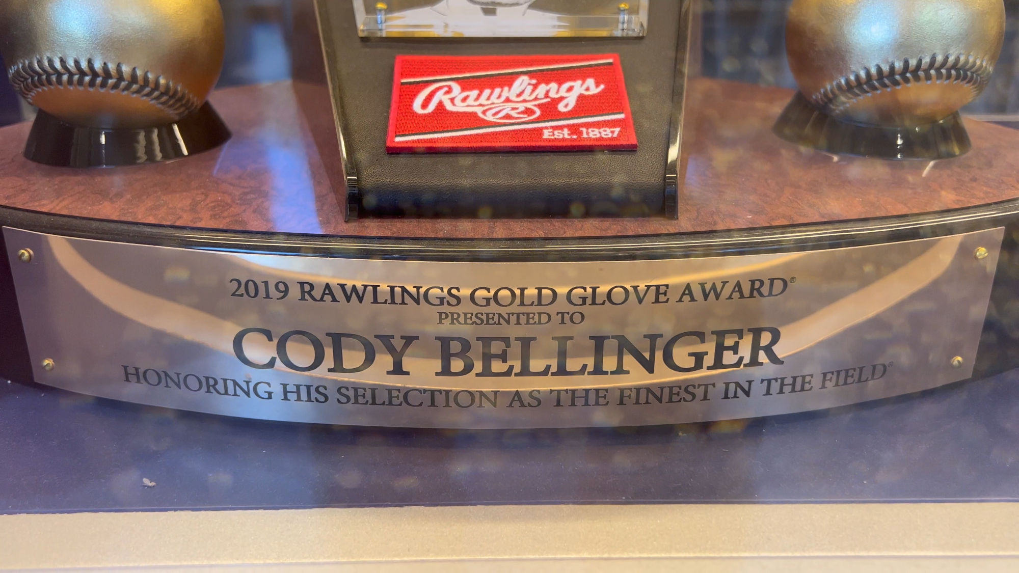Gold Glove Award Cody Bellinger 2019