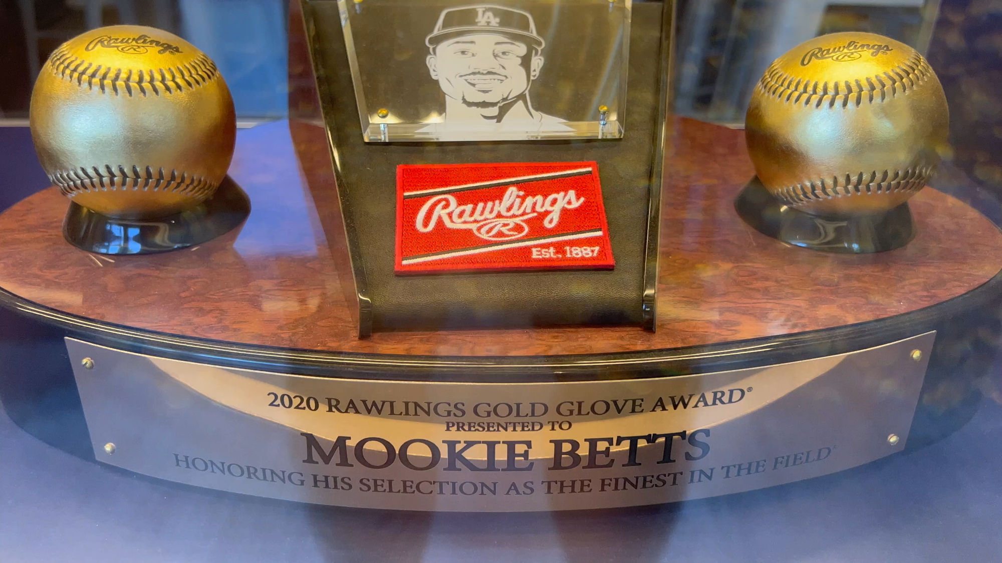 Mookie Betts 2020 Gold Glove Award Mookie Betts 2020