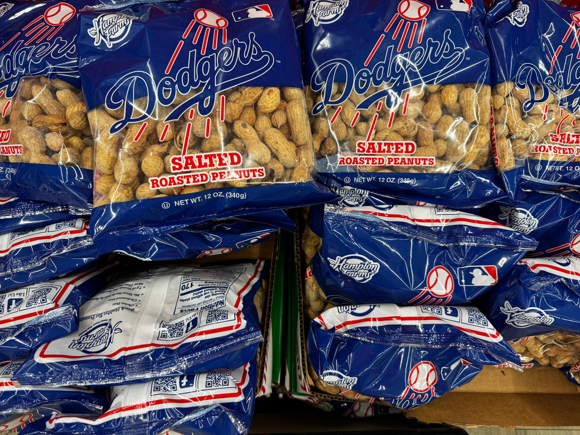 Hampton Farms Dodgers Salted Roasted Peanuts
