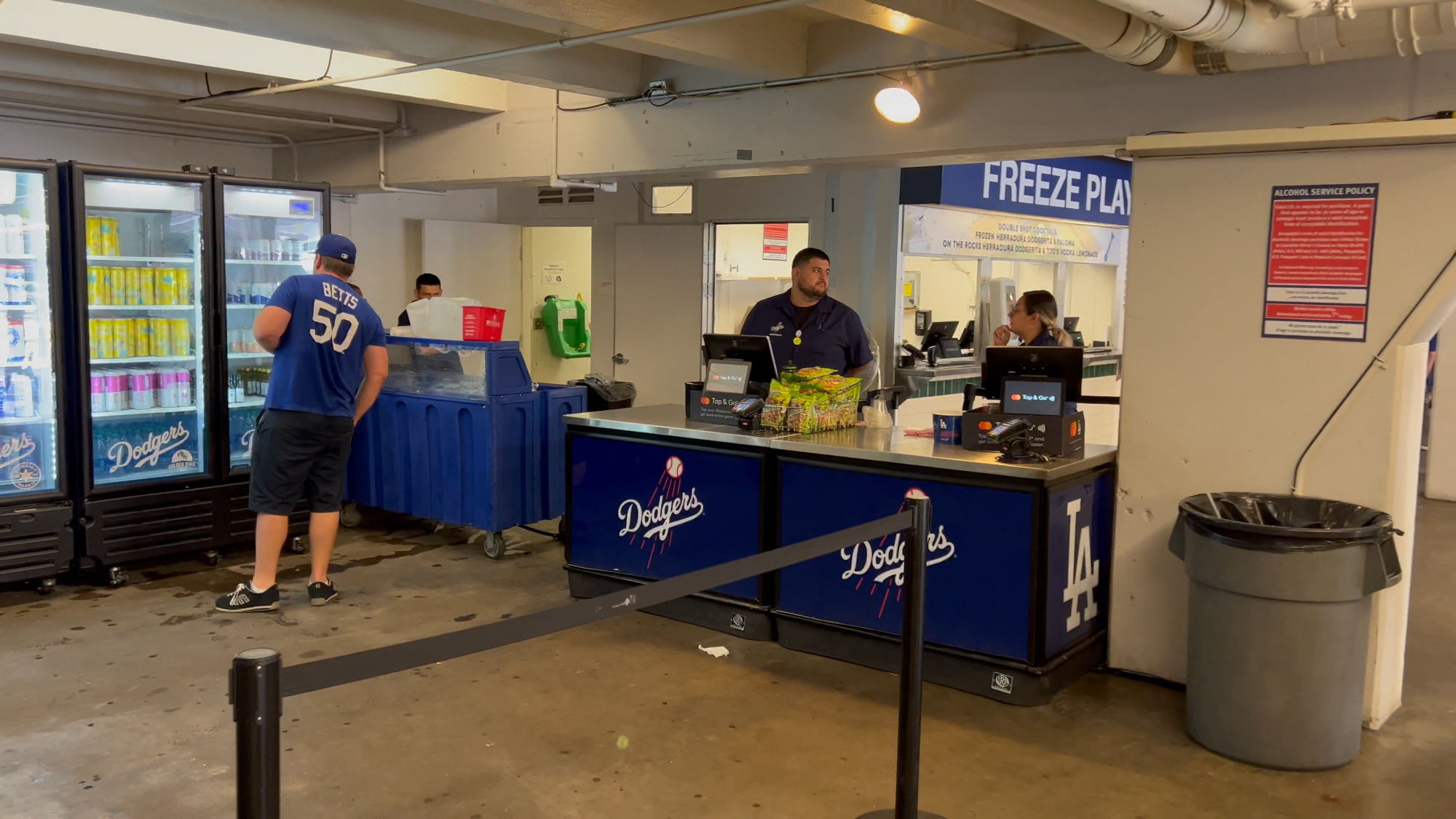 Beverage Station Loge 129 Tap and Go Beverage Station Loge 129