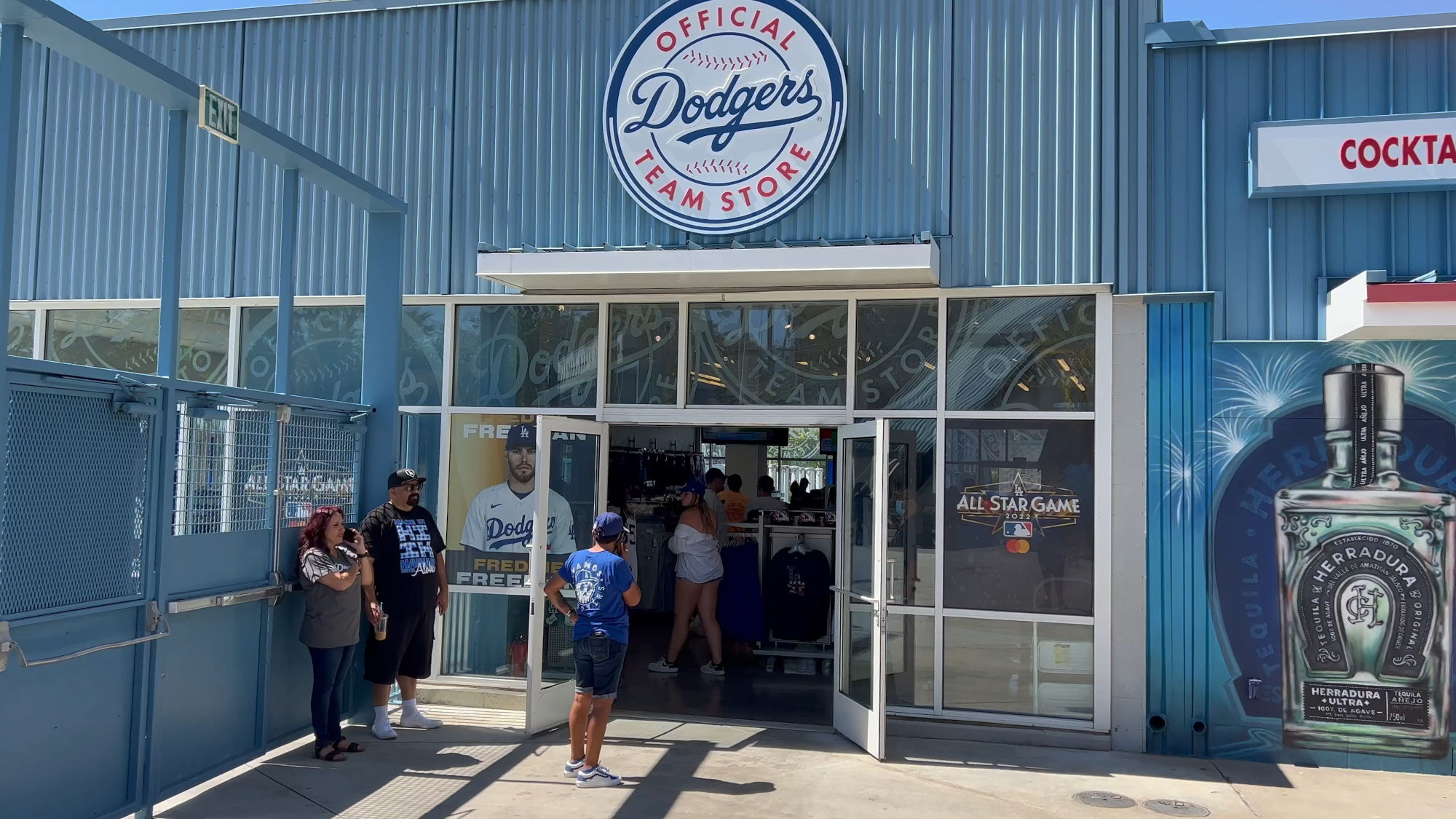 Reserve 9 Team Store Reserve 9