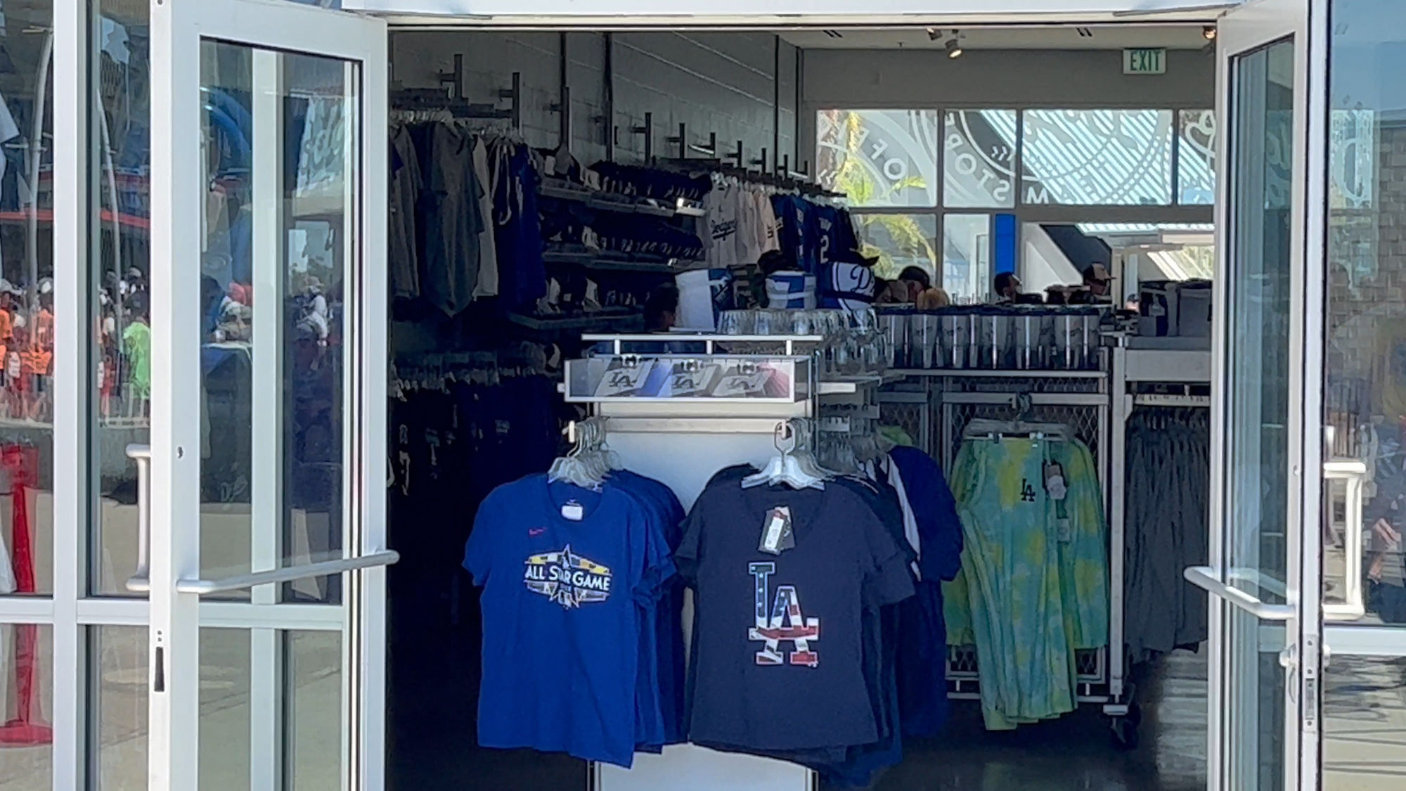 Reserve 19 Team Store Reserve 19