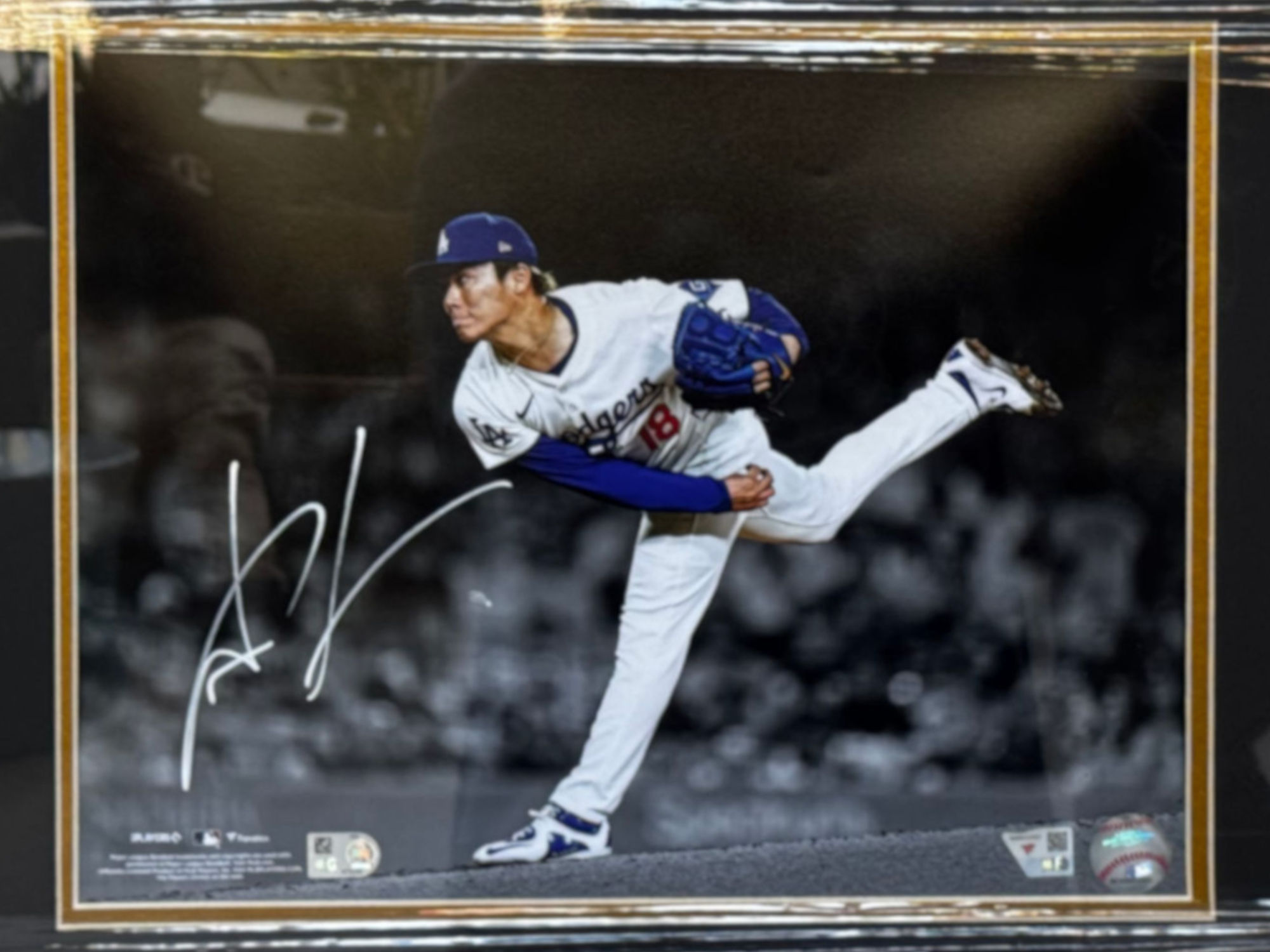 Autographed Yoshinobu Yamamoto Autographed