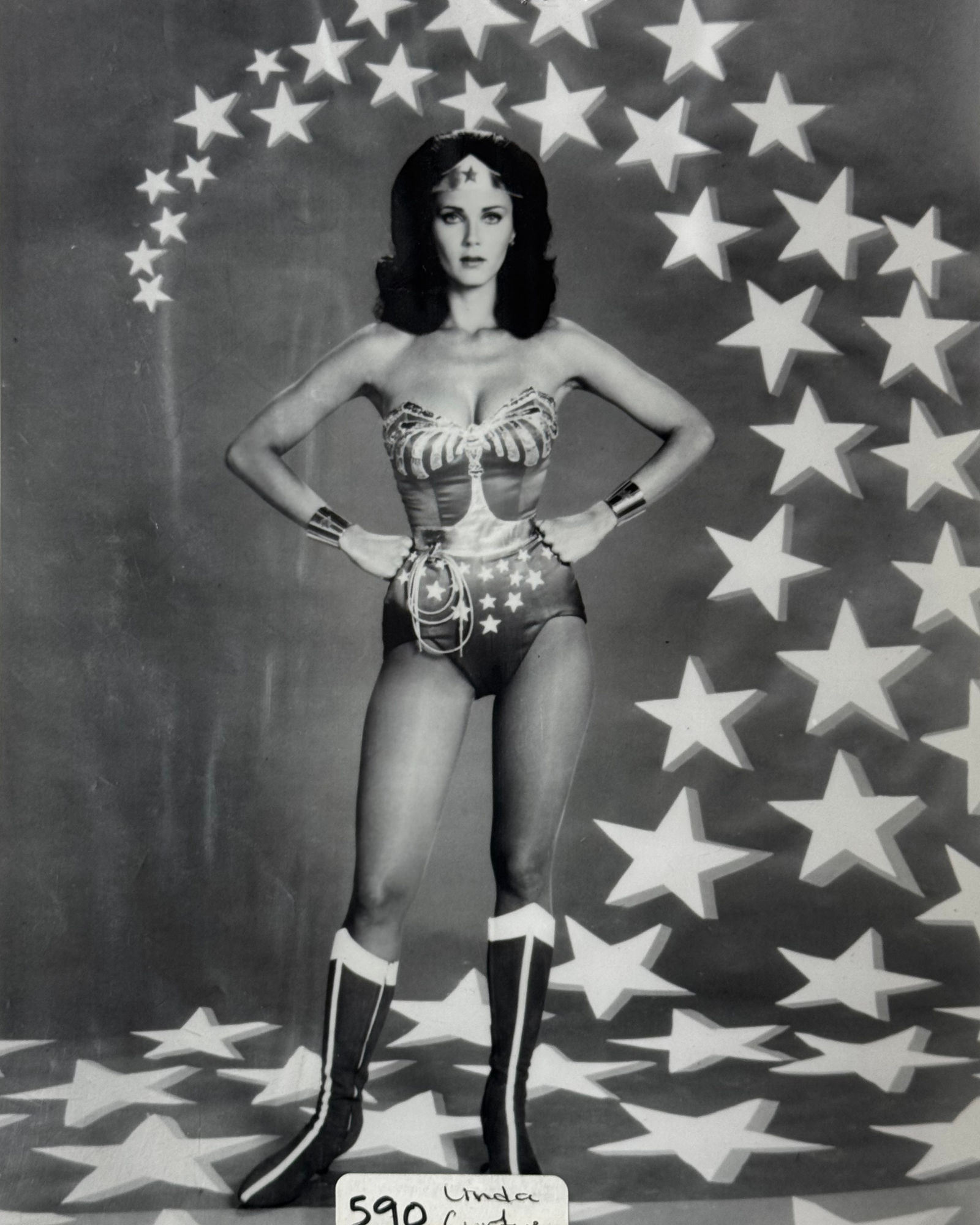 Celebrity Photo Lynda Carter