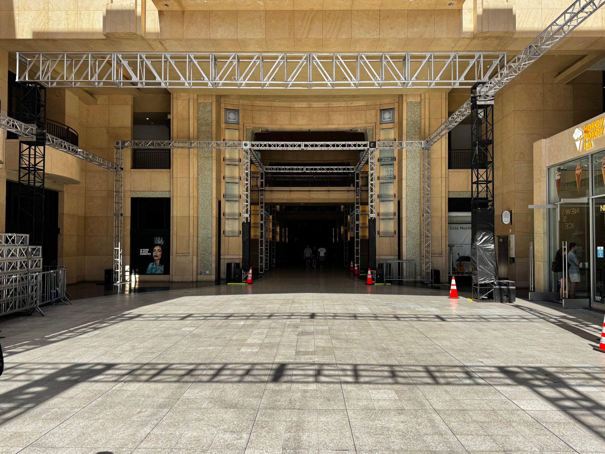 Dolby Theatre Trusses