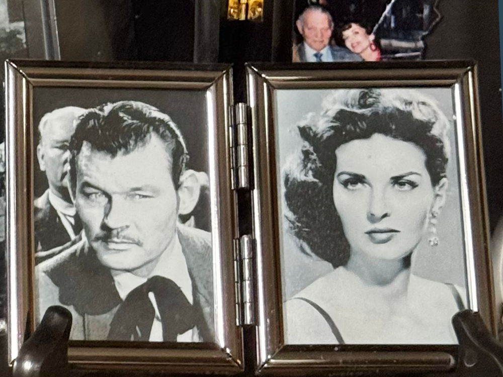 Leo and Lynn Gordon Photo