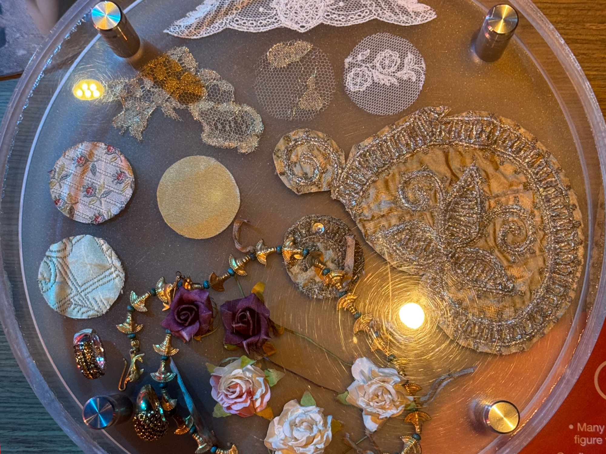 Madame Tussauds Accessories