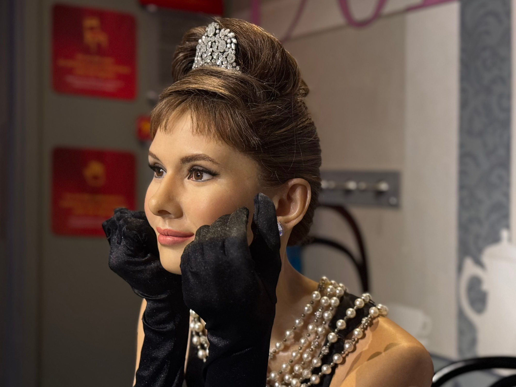 Madame Tussauds Audrey Hepburn Breakfast At Tiffany's