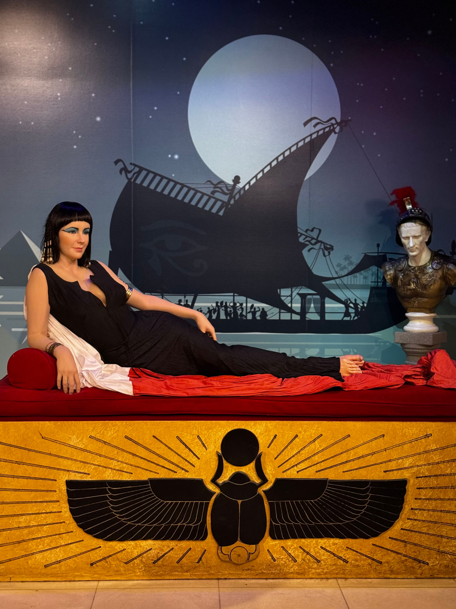 Madame Tussauds Elizabeth Taylor Wax Figure