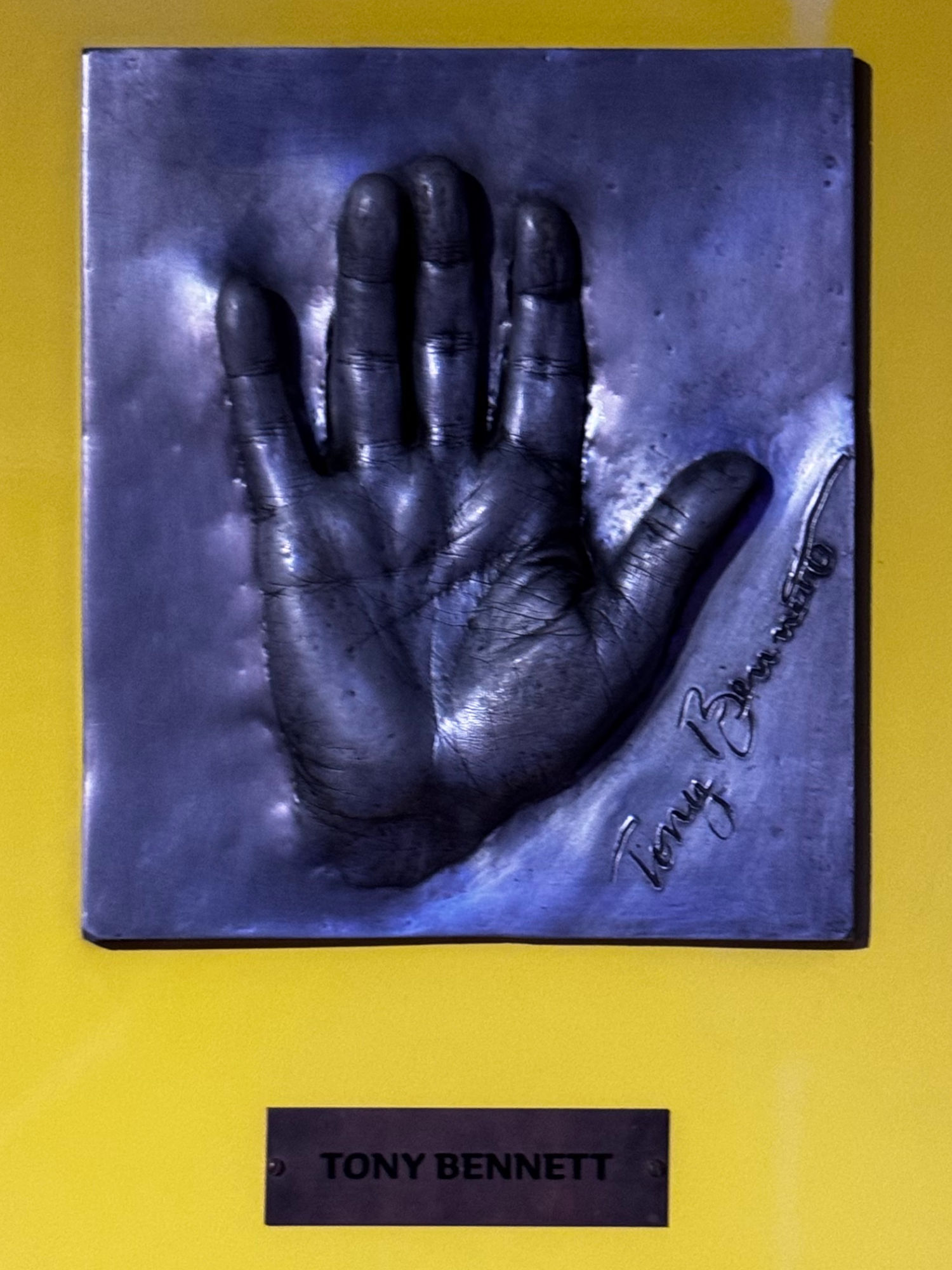 Madame Tussauds Tony Bennett Handprint