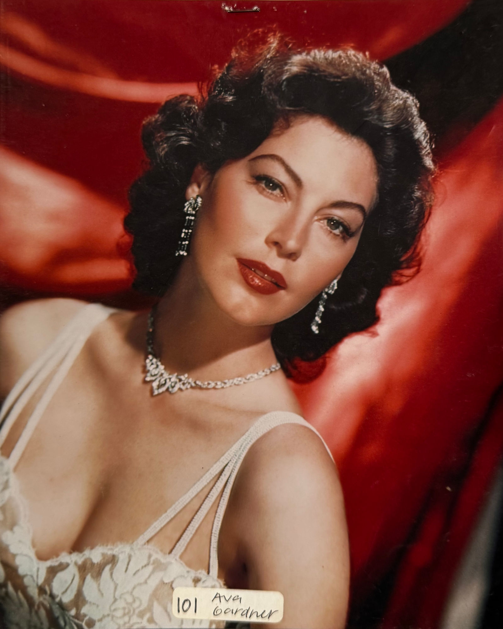 Photo Ava Gardner as Eloise Y. Kelly