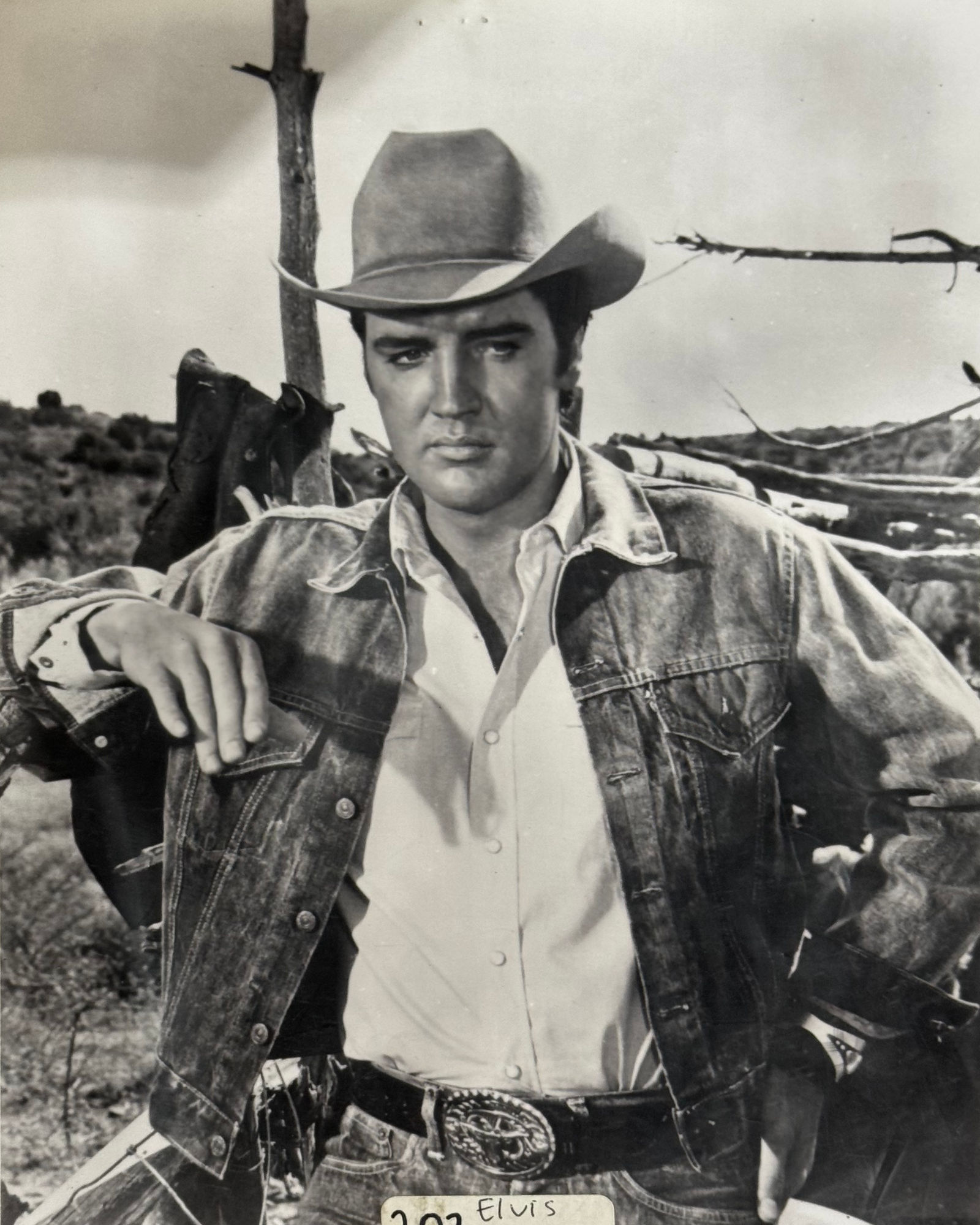 Photo Elvis Presley as Joe Lightcloud