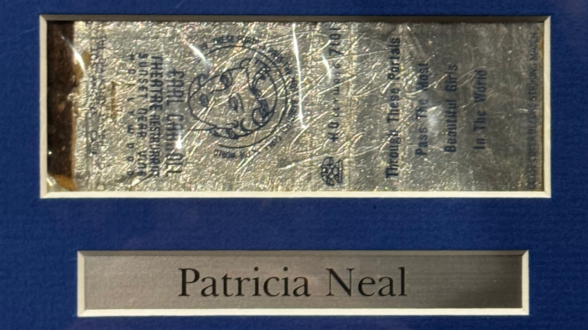 Ripley's Autograph Patricia Neal