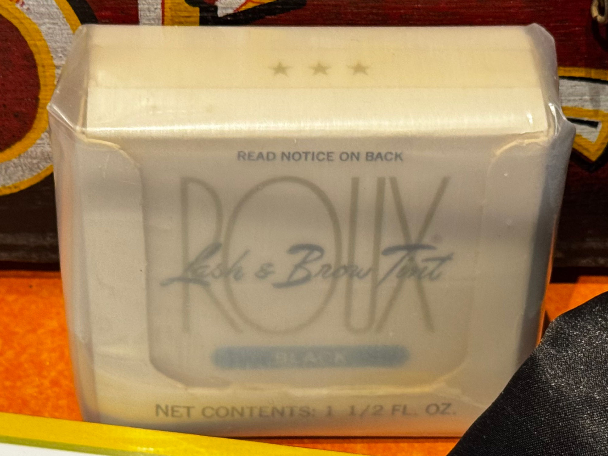 Ripley's Elvis Presley Eyebrow Tinting Kit