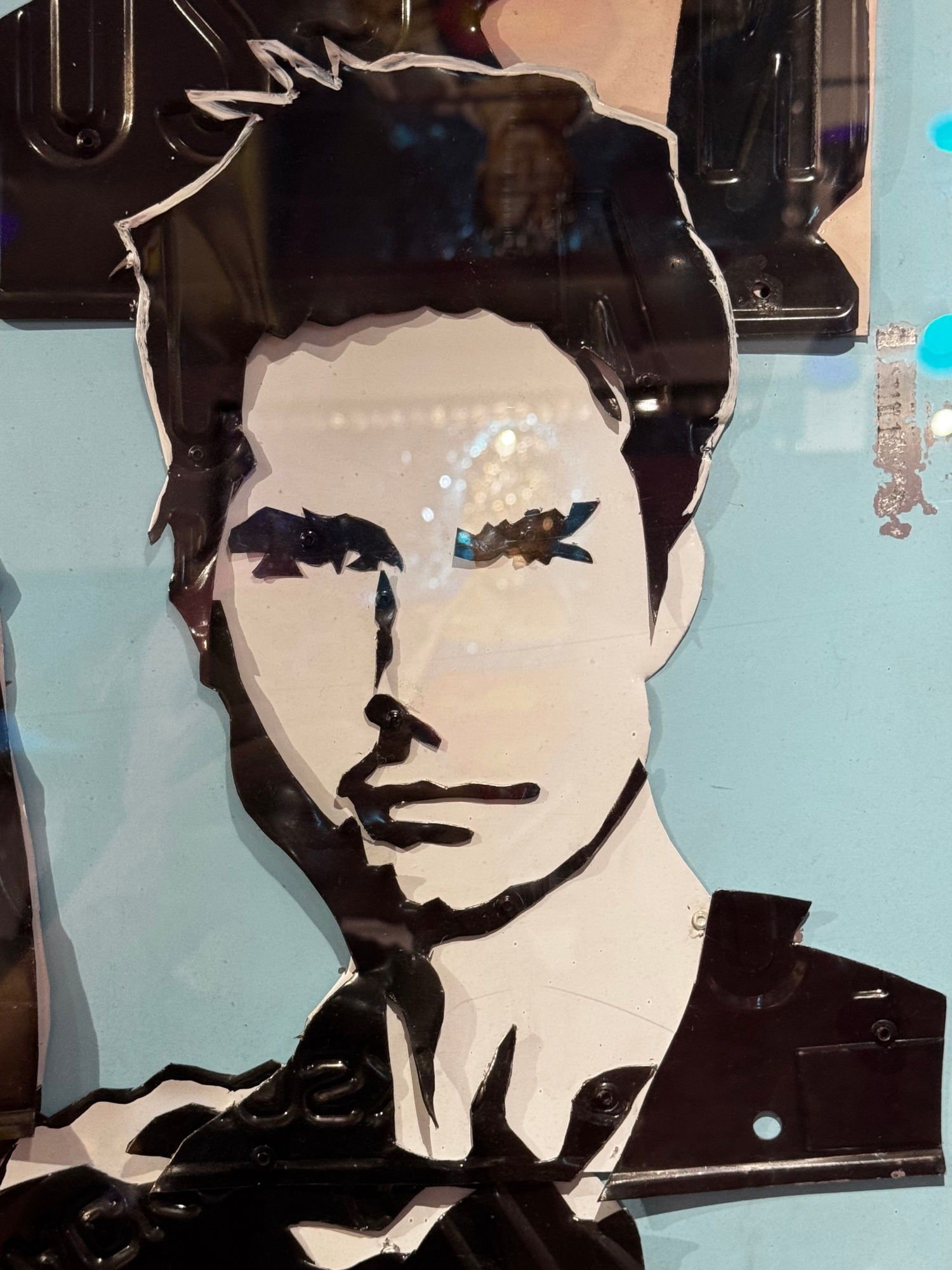 Ripley's Portraits Tom Cruise