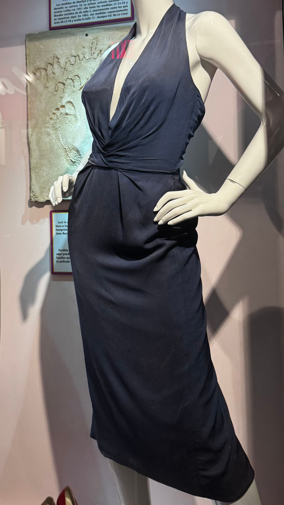 Ripley's Marilyn Monroe Silk Dress