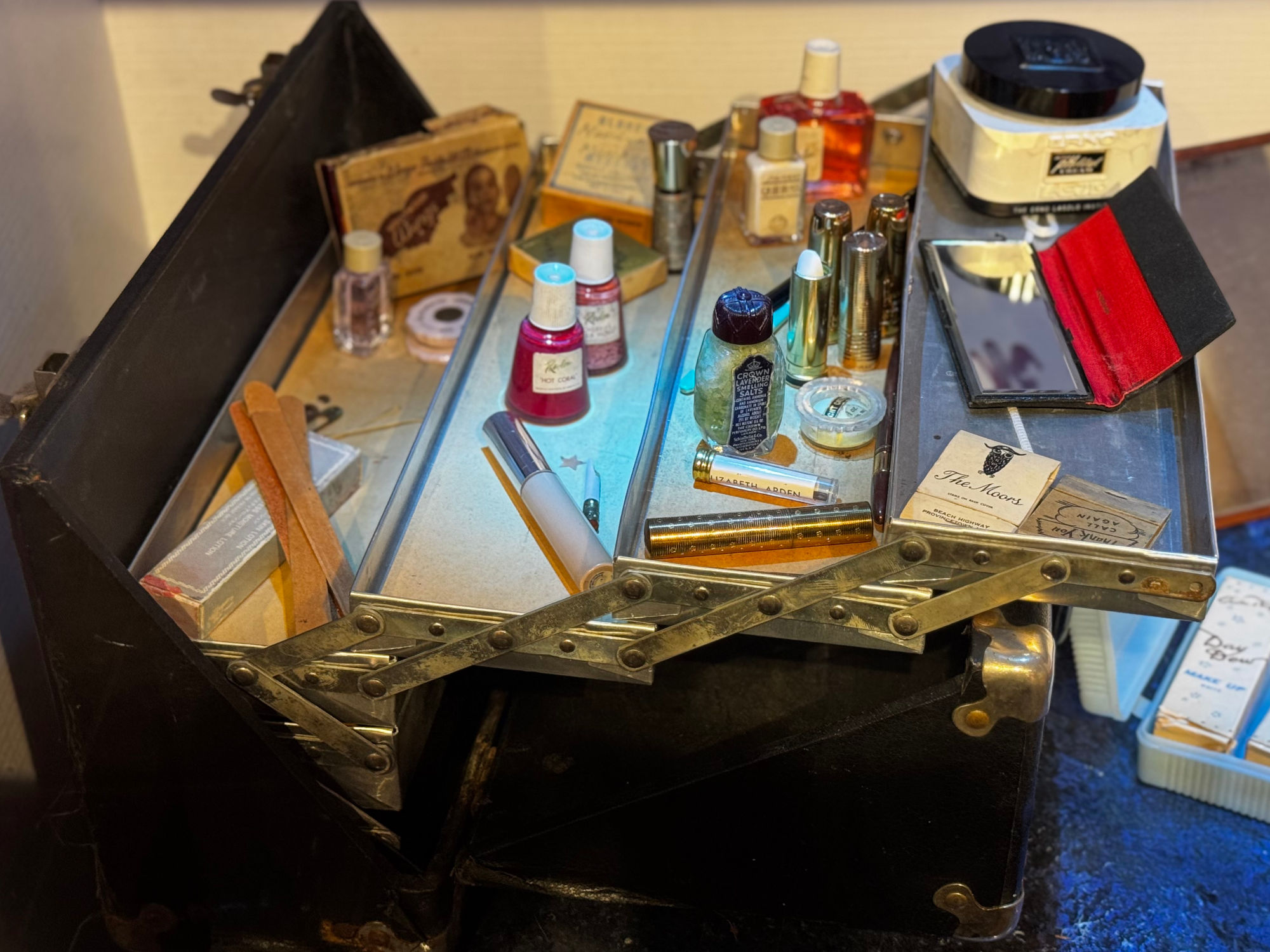 Ripley's Marilyn Monroe's Makeup Case