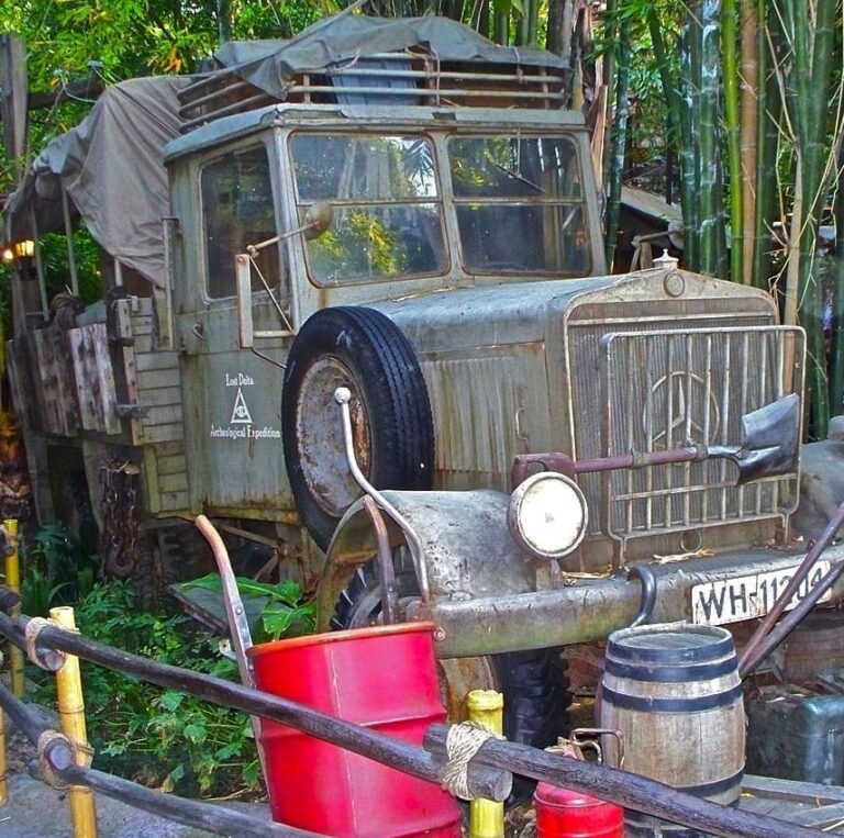 Indiana Jones Adventure Transport Vehicle Indiana Jones Adventure Transport Vehicle