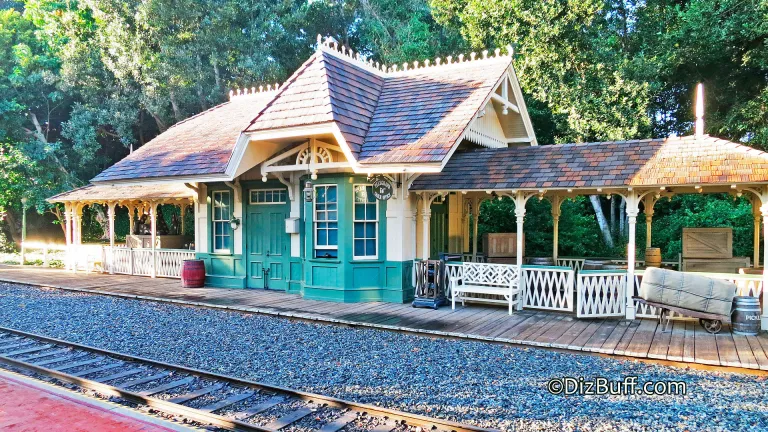 Disneyland Railroad New Orleans Square Station Disneyland Railroad New Orleans Square Station