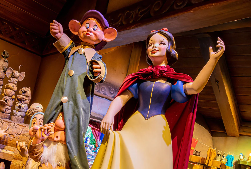 Snow Whites Enchanted Wish Dwarves