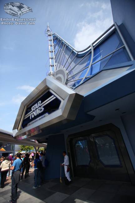 Star Tours – The Adventures Continue Star Tours – The Adventures Continue