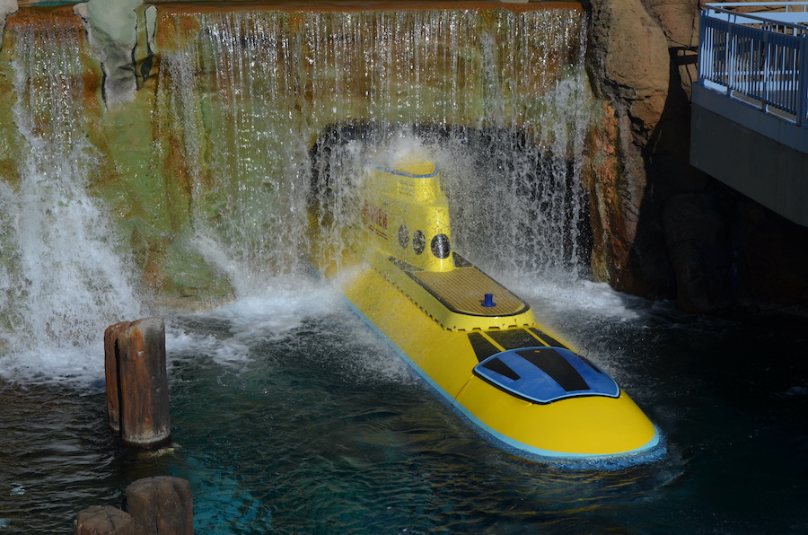 Finding Nemo Submarine Voyage Waterfall