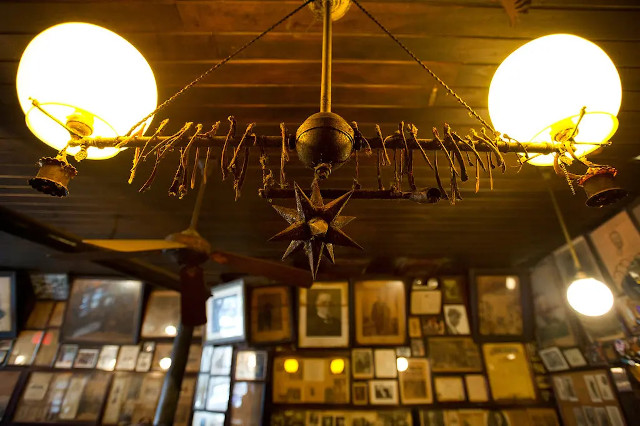 Mcsorleys Dusty Wishbones Mcsorleys Dusty Wishbones