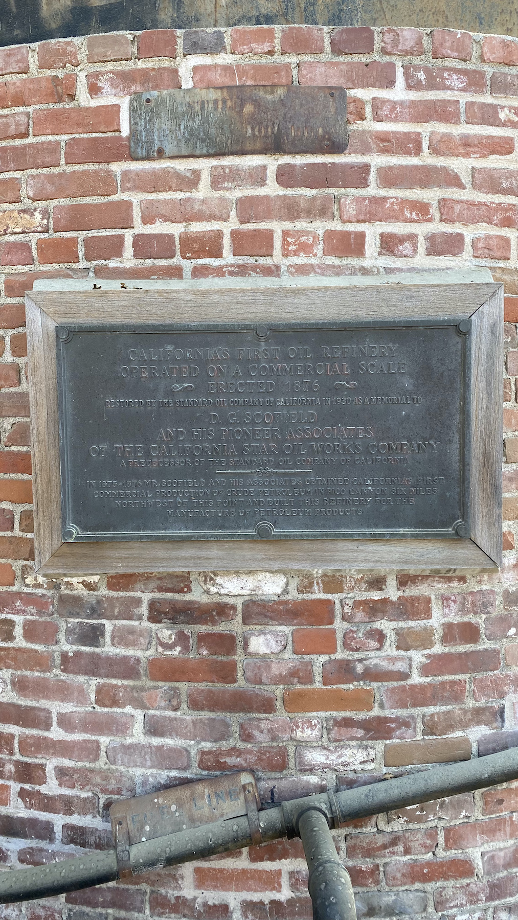 First oil refinery in California
