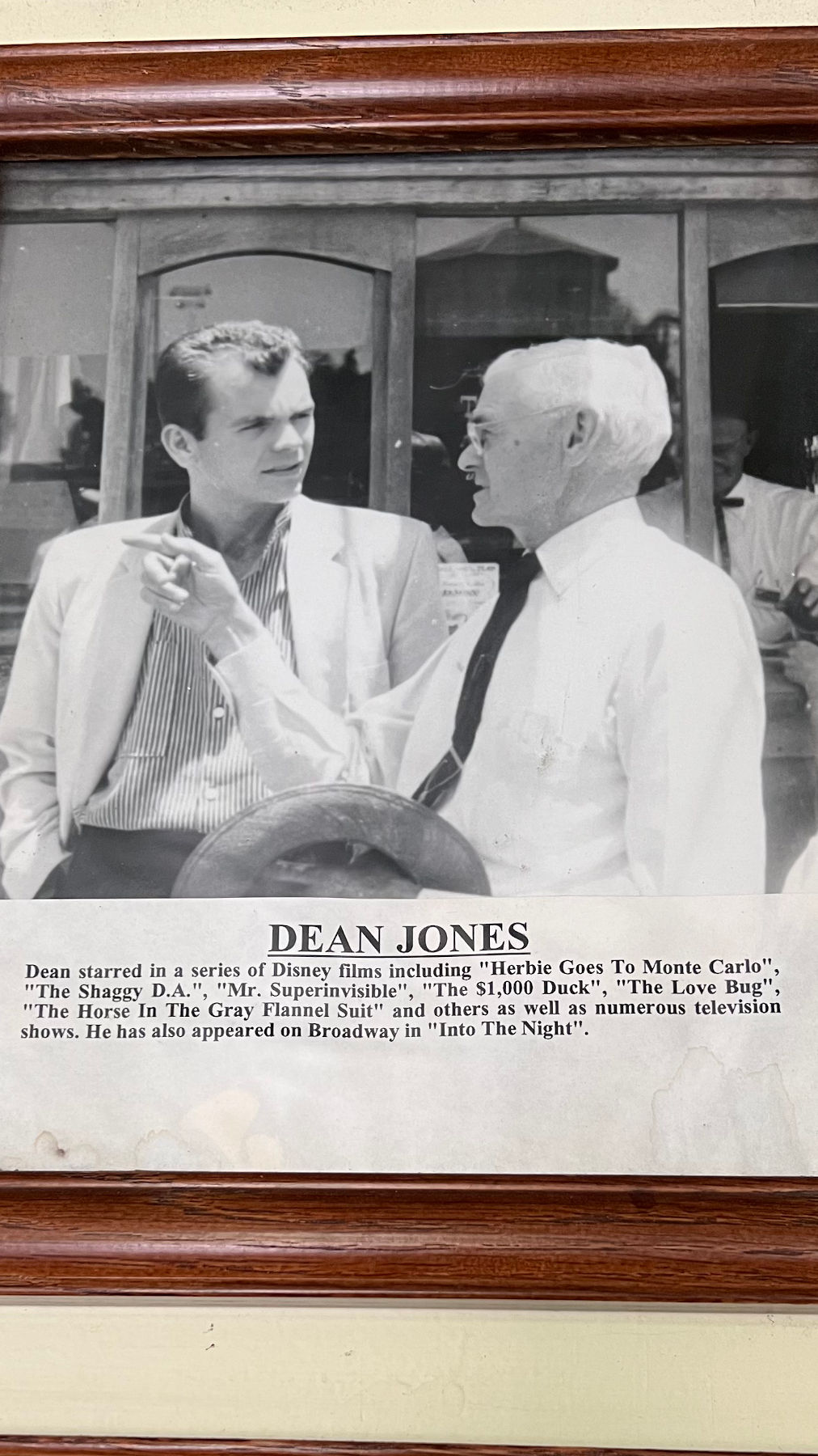 Birds who have flown Dean Jones Knott's Berry Farm Birdcage Theater Dean Jones