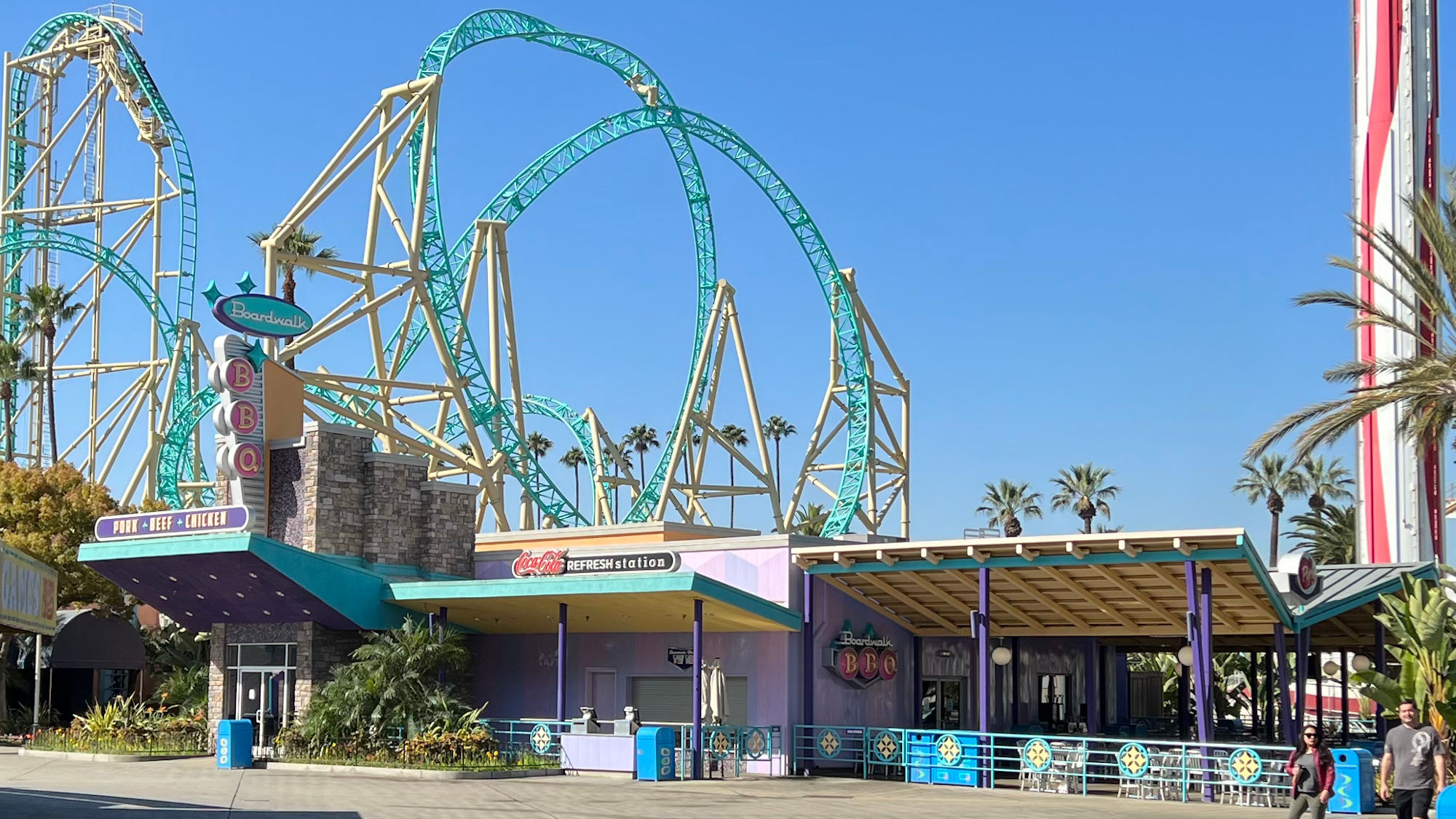 Boardwalk BBQ with Hangtime in the background