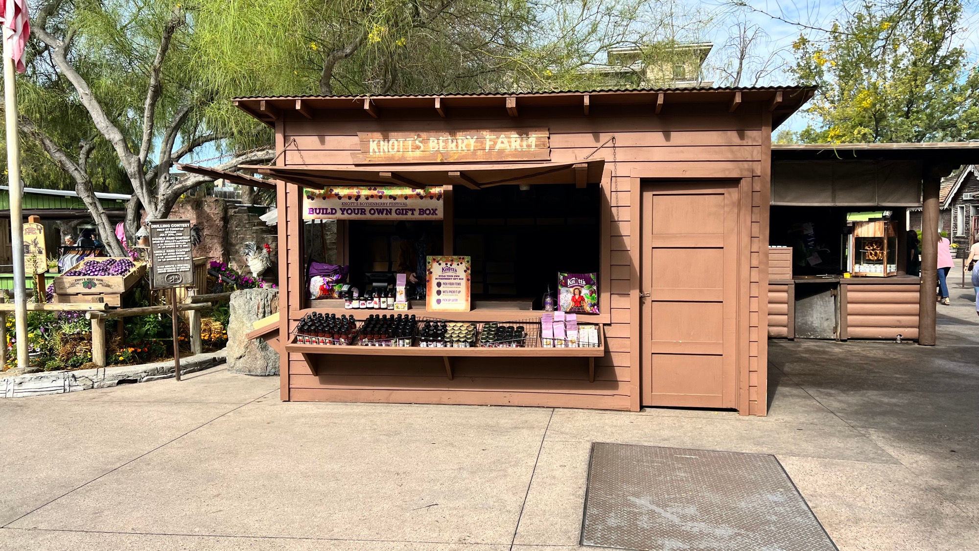 Knott's Berry Farm Build Your Own Gift Box